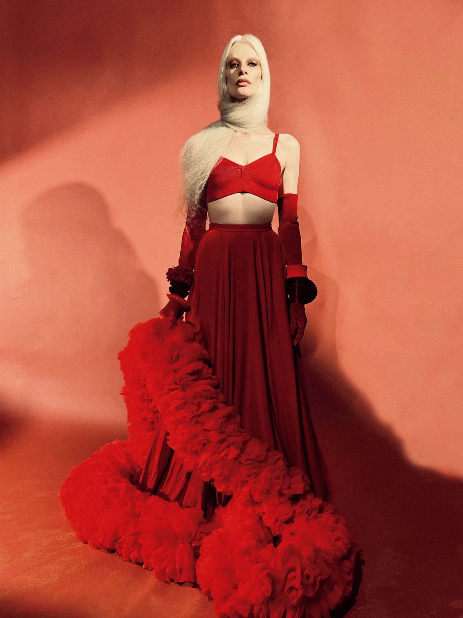 Kristen McMenamy, dramatic red gown, ruffled train, Full HD Phone Wallpaper