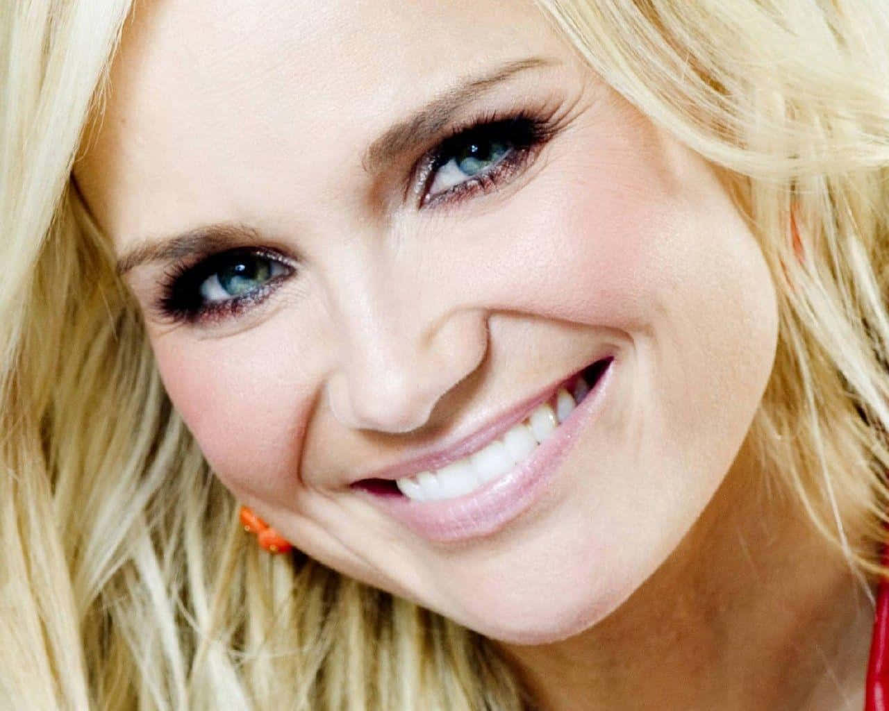 Kristin Chenoweth, blonde woman, bright blue eyes, HD Desktop Wallpaper