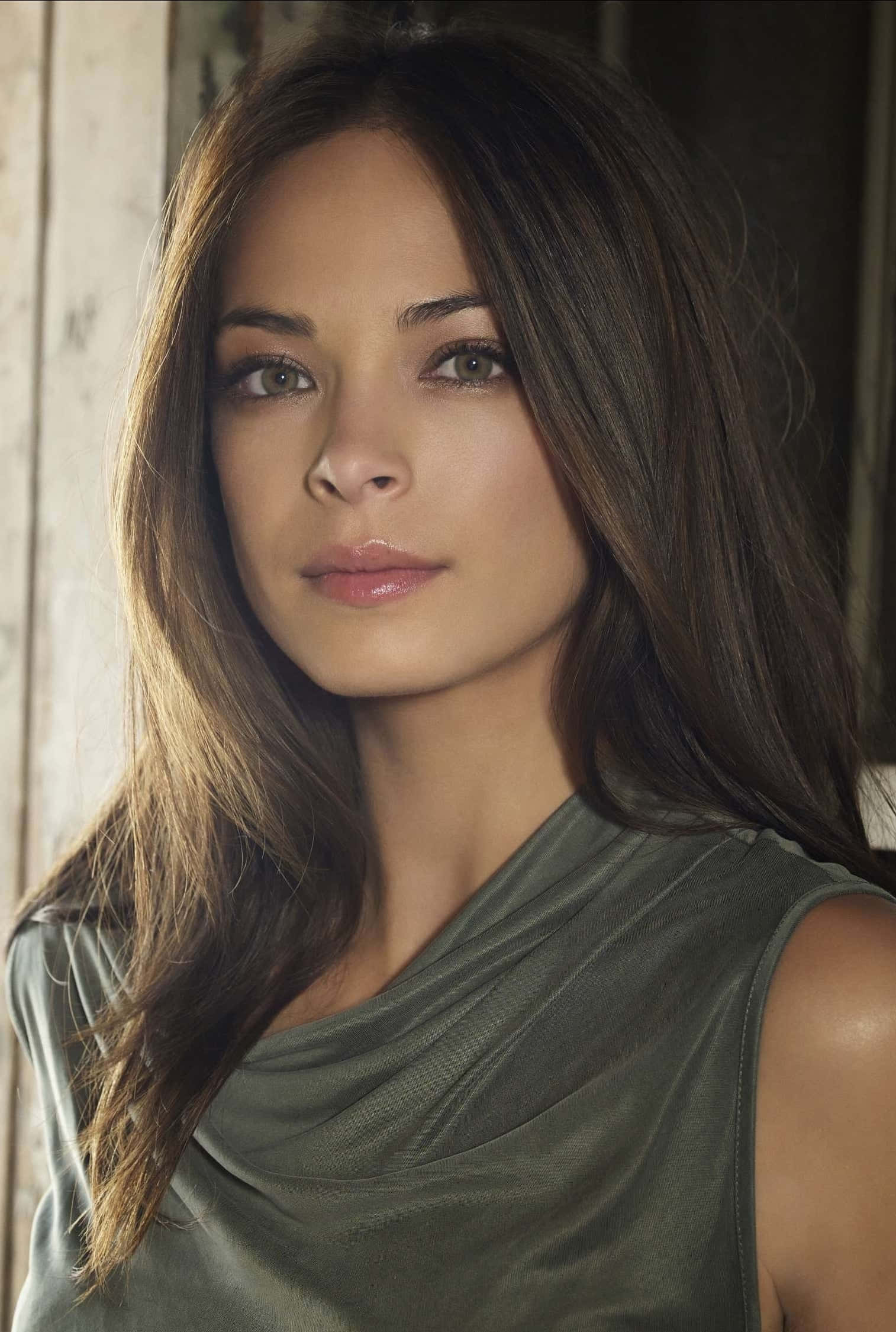 Kristin Kreuk, long brown hair, green eyes, Full HD Phone Wallpaper