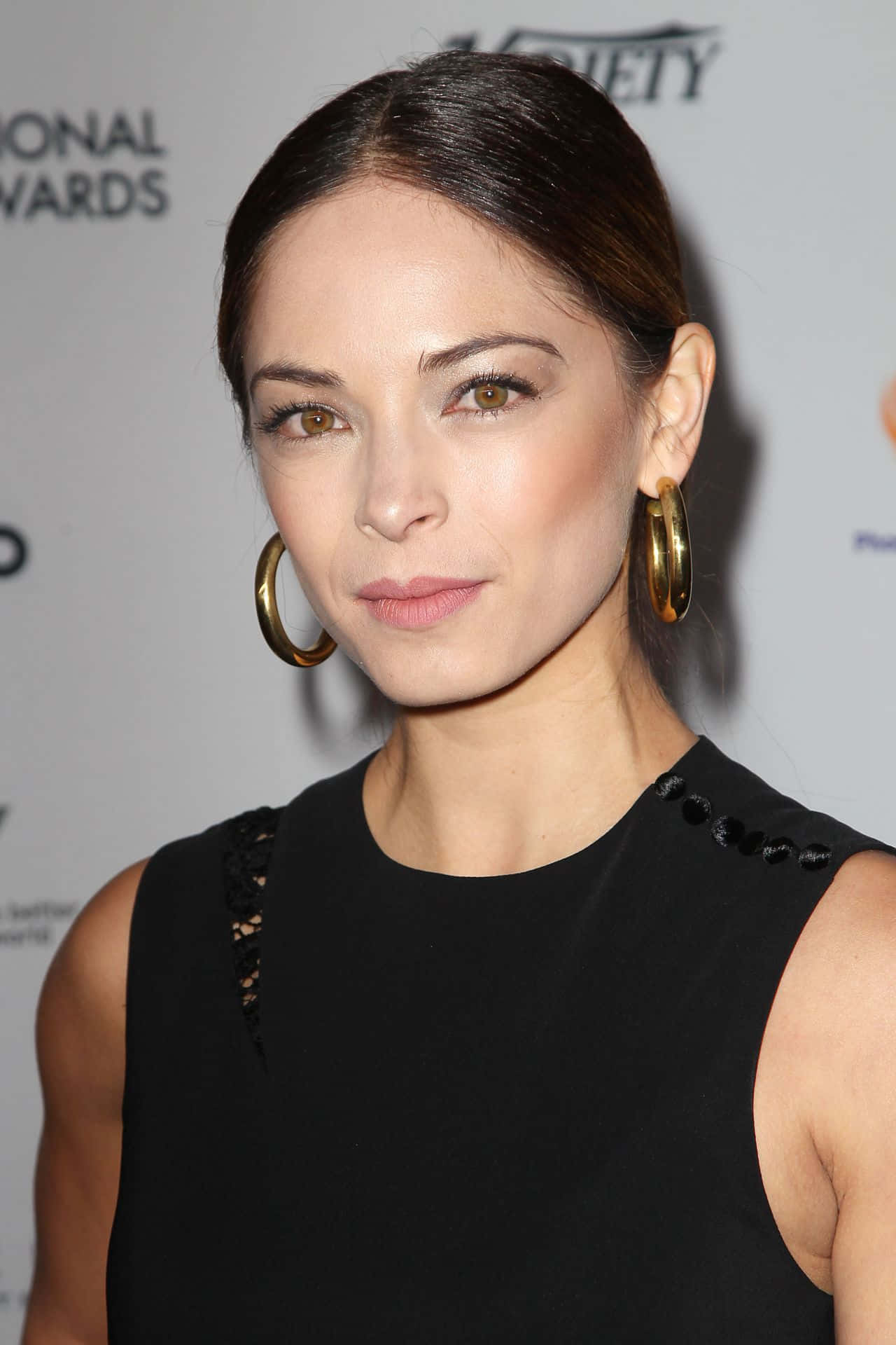 Kristin Kreuk, black dress, gold hoop earrings, Full HD Phone Wallpaper