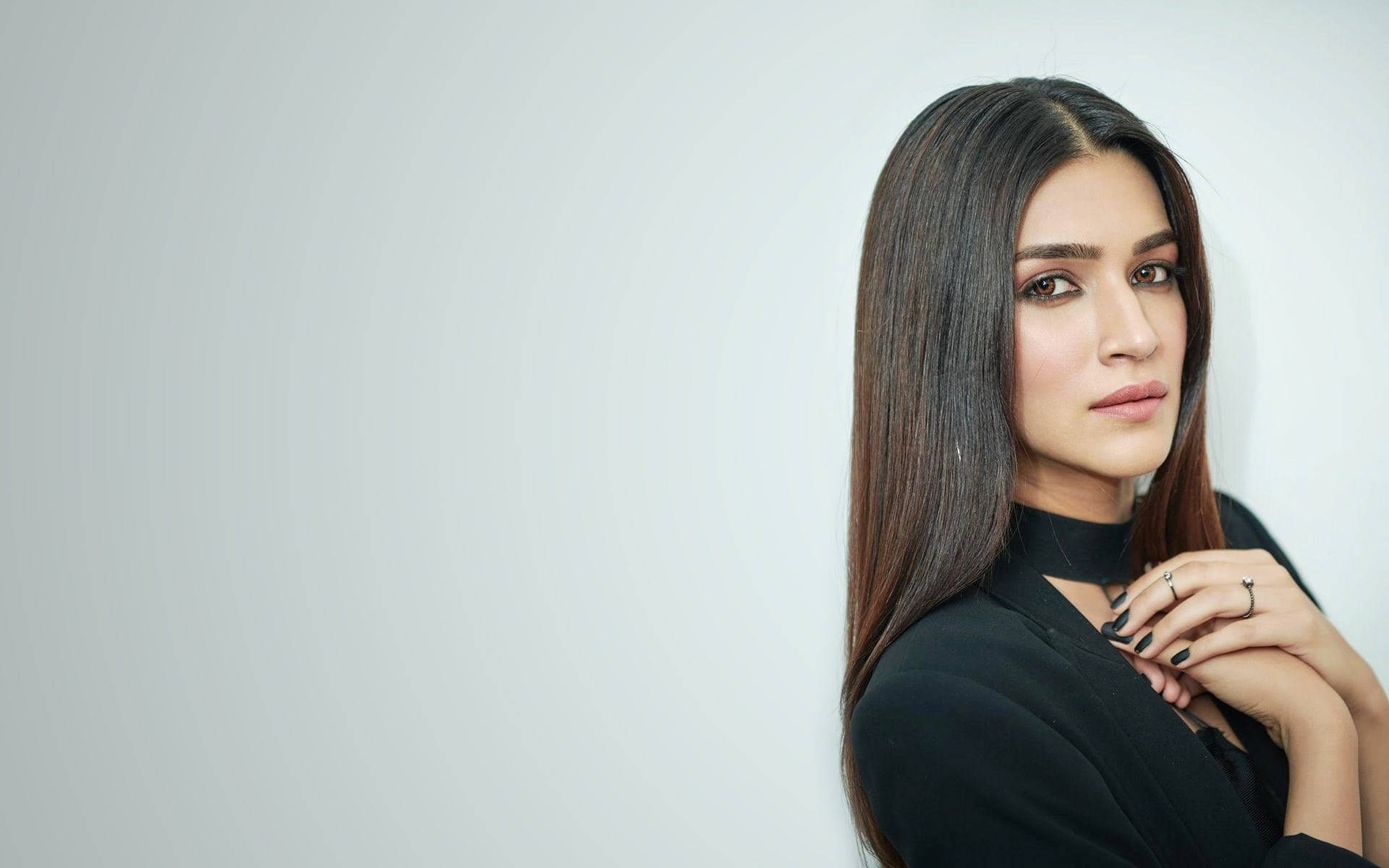 Kriti Sanon, all black, long dark hair, Full HD Desktop Wallpaper