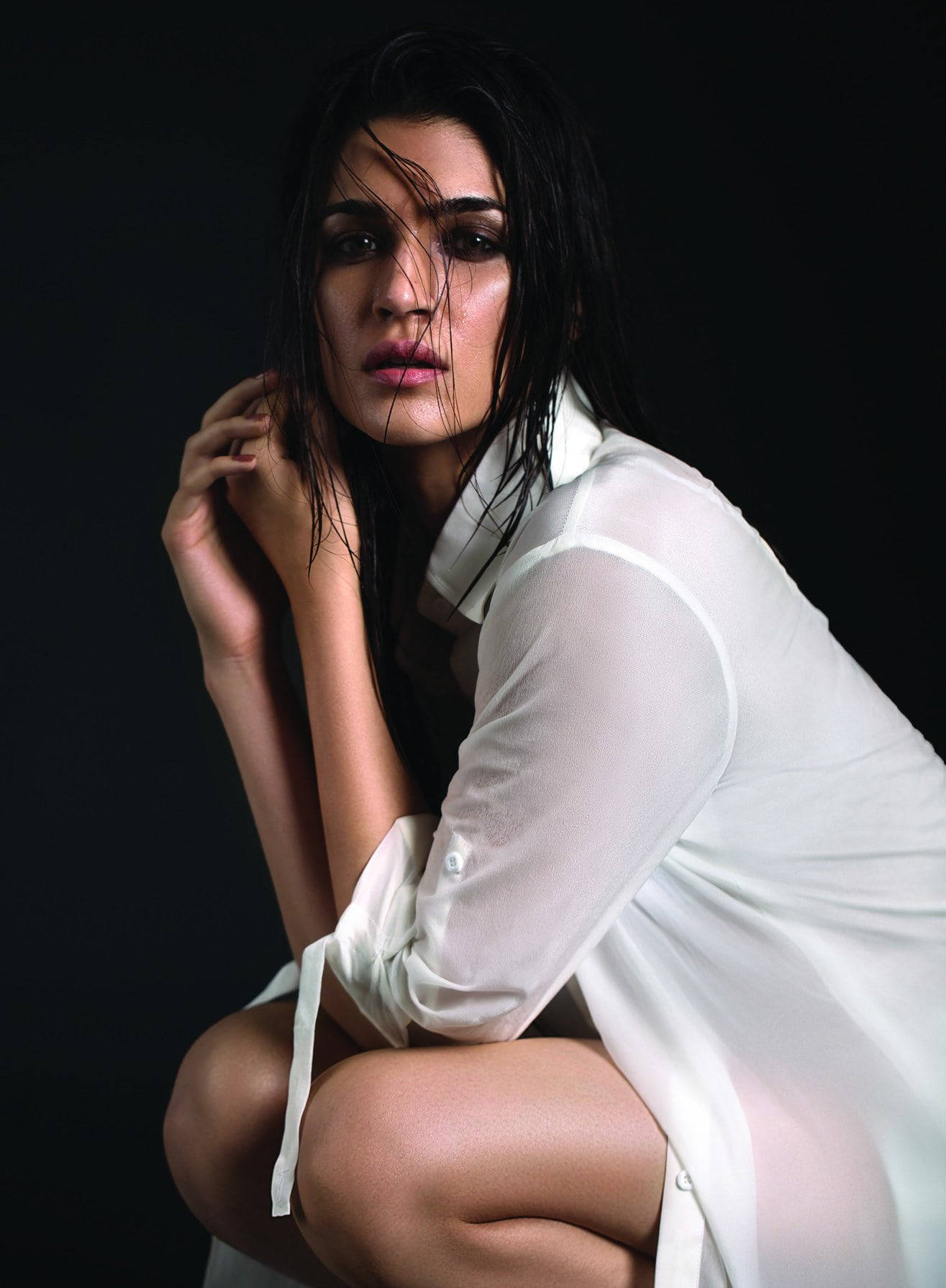 Kriti Sanon, wet dark hair, sheer white shirt, HD Phone Wallpaper
