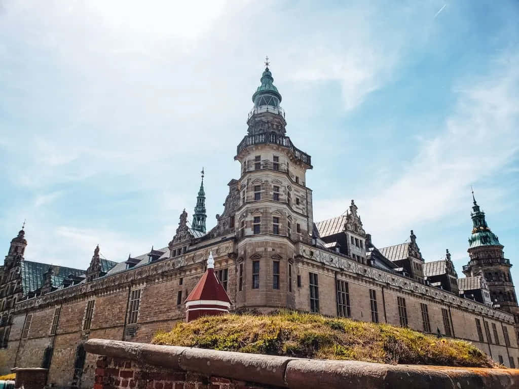 Kronborg Castle, ornate towers, green rooftops, SD Desktop Wallpaper