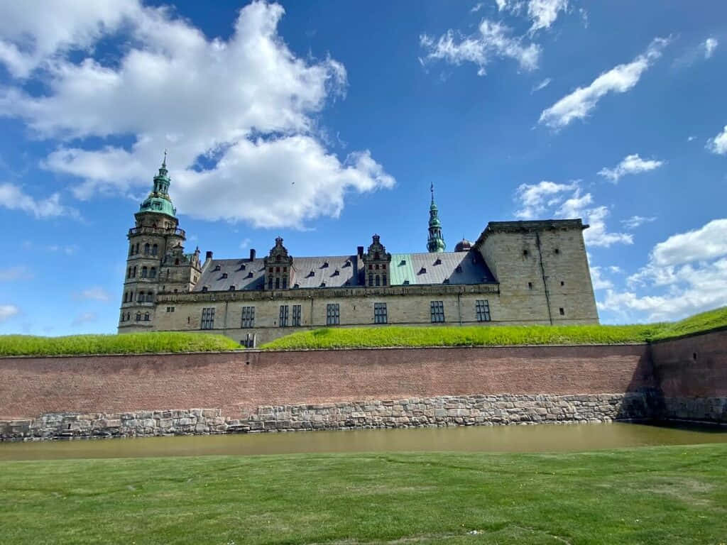 Kronborg Castle, Renaissance fortification, green roofs, SD Desktop Wallpaper