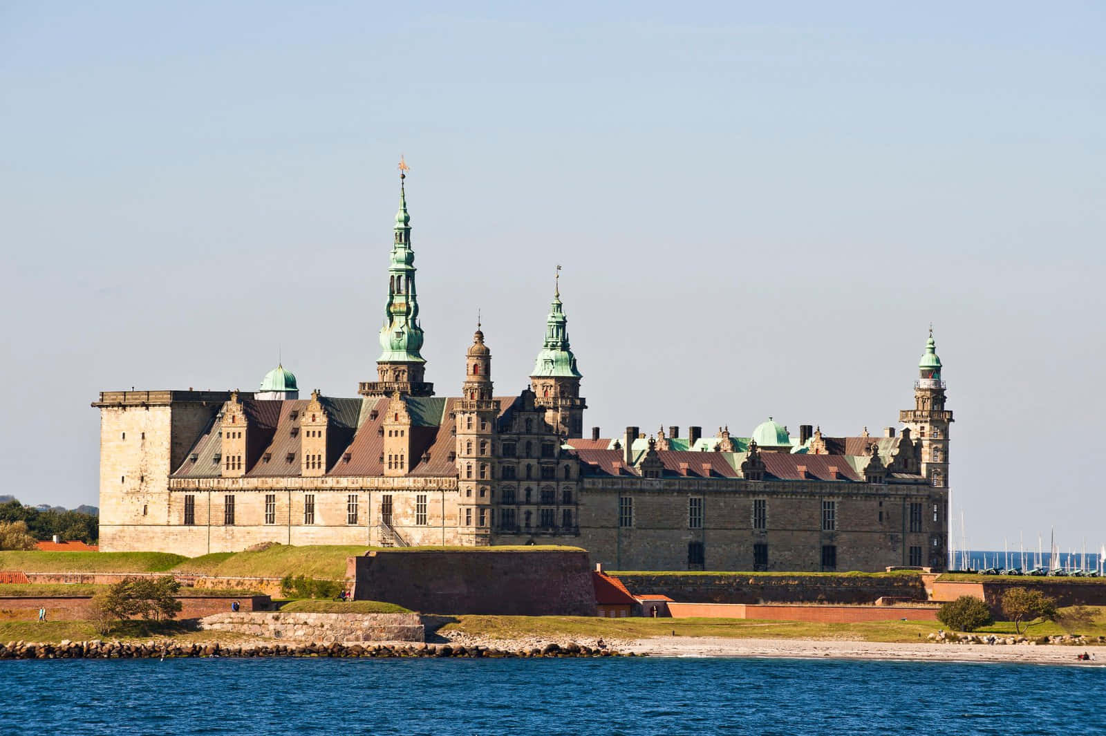 Kronborg Castle, green copper roofs, stone towers, HD Desktop Wallpaper