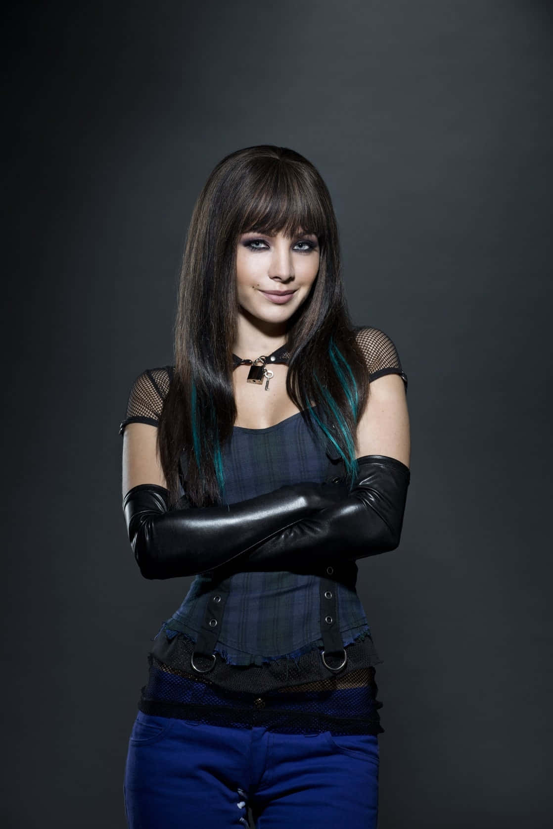 Ksenia Solo, teal-streaked hair, black leather gloves, HD Phone Wallpaper