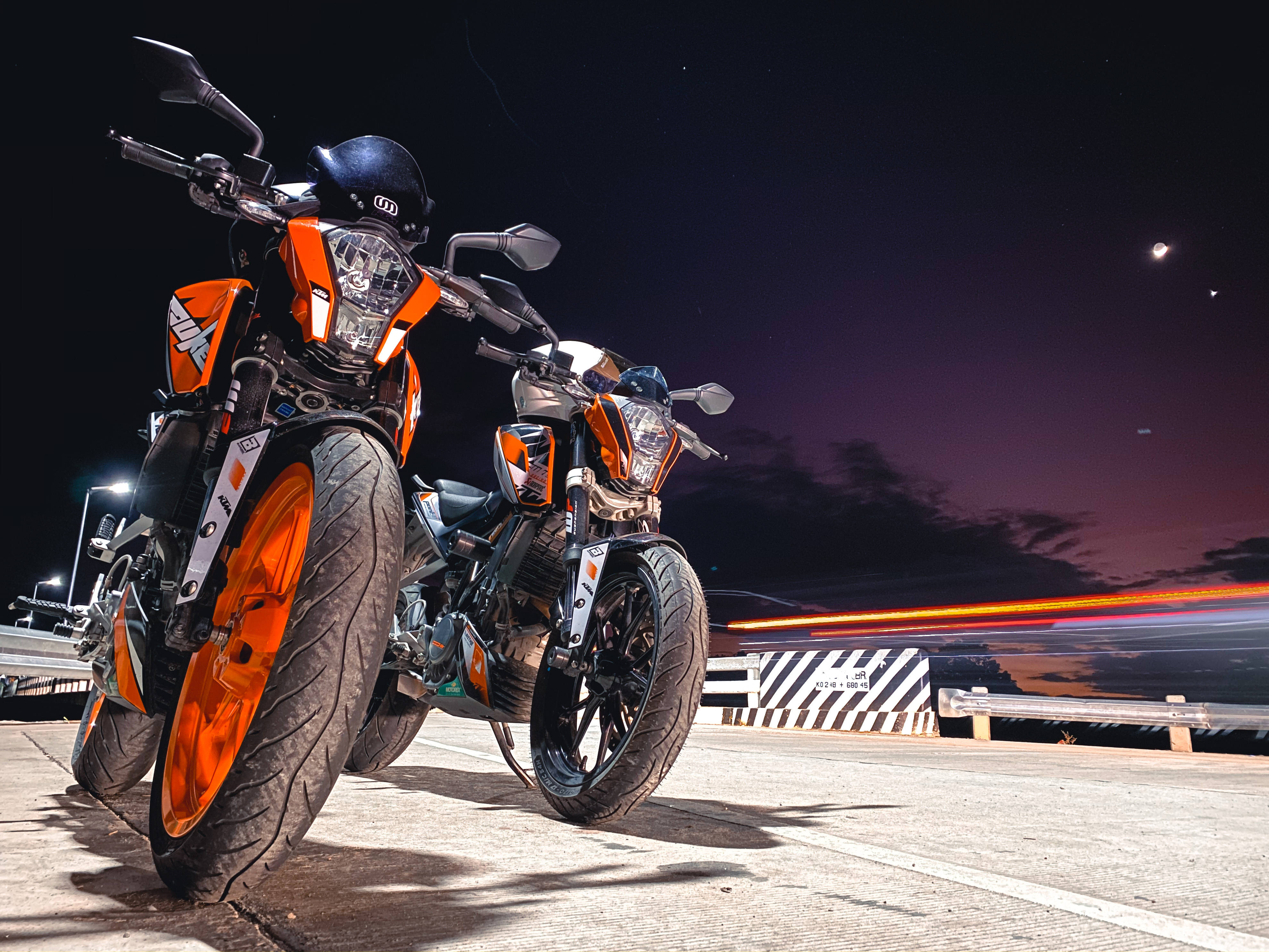 KTM Duke 200, orange and black, highway, 4K Desktop Wallpaper