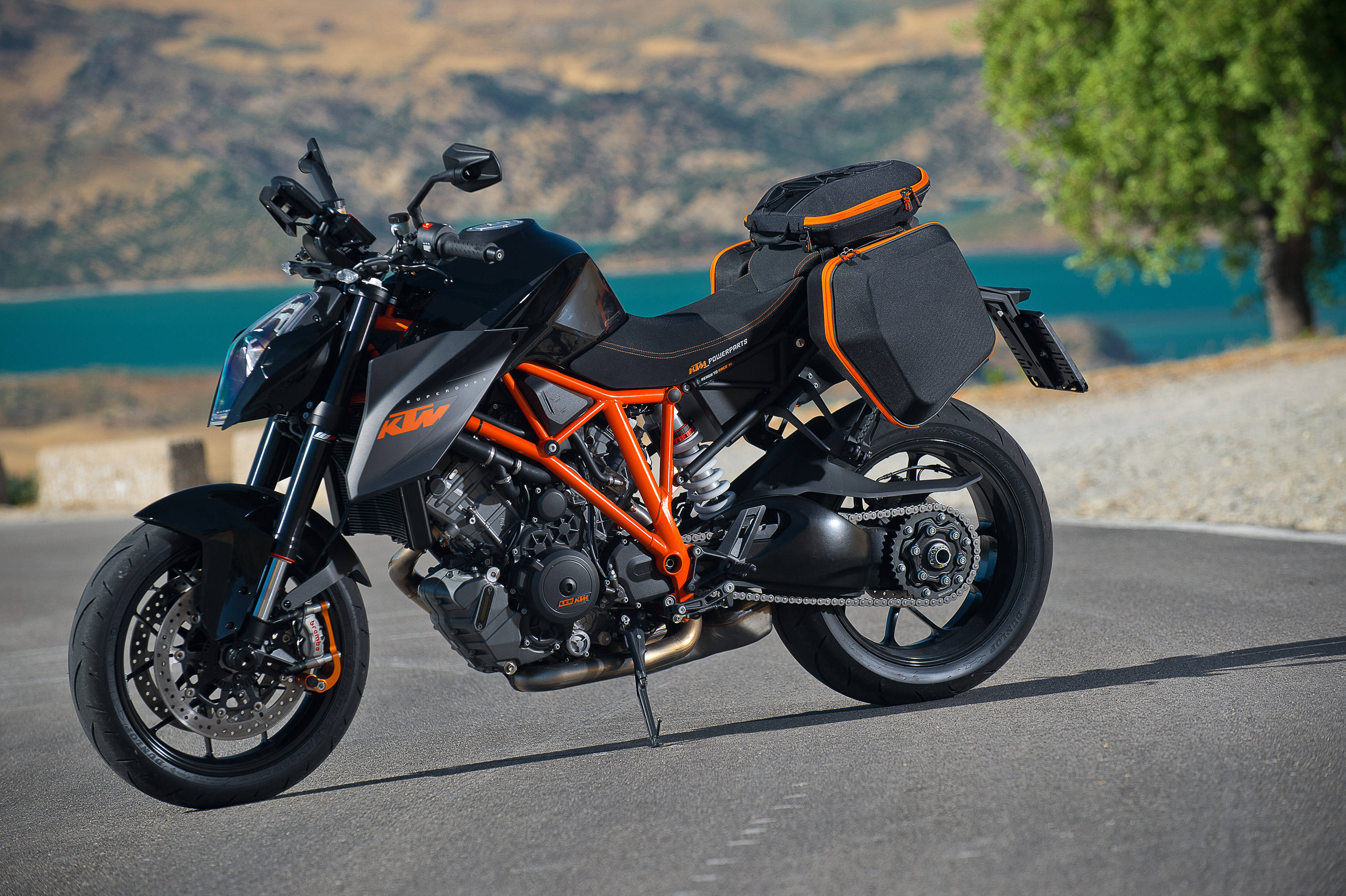 KTM Duke 200, black and orange, saddlebags, 2K Desktop Wallpaper