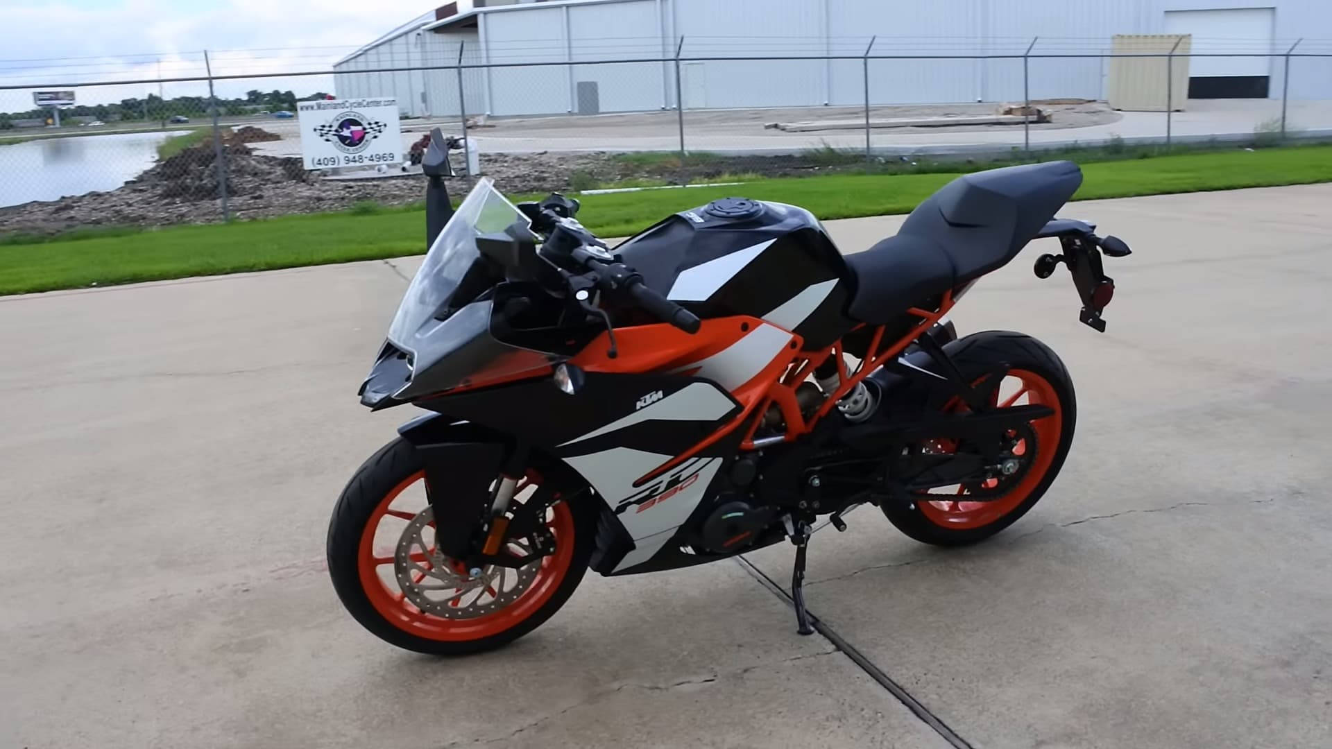 KTM Duke 390, black and orange, concrete lot, Full HD Desktop Wallpaper