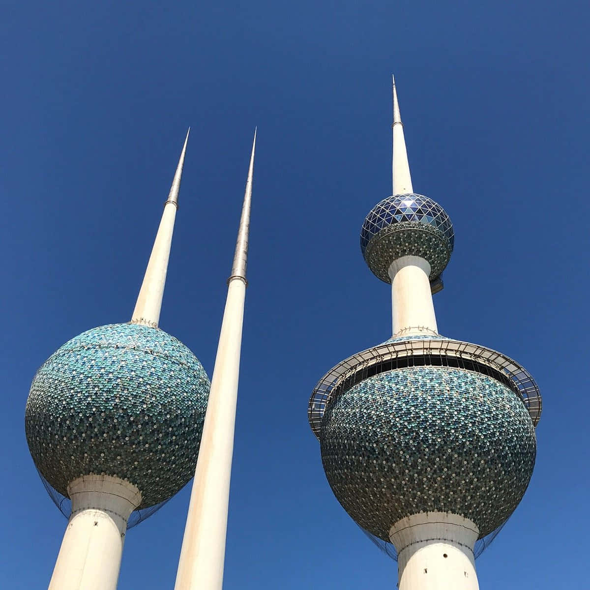 Kuwait Towers, spherical bases, sharp spires, SD Desktop Wallpaper