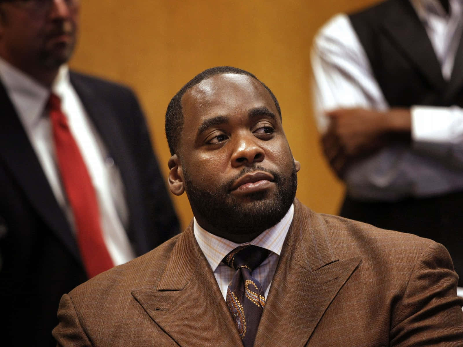 Kwame Kilpatrick, brown suit, patterned tie, HD Desktop Wallpaper