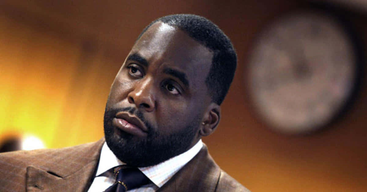 Kwame Kilpatrick, brown suit, tie, SD Desktop Wallpaper