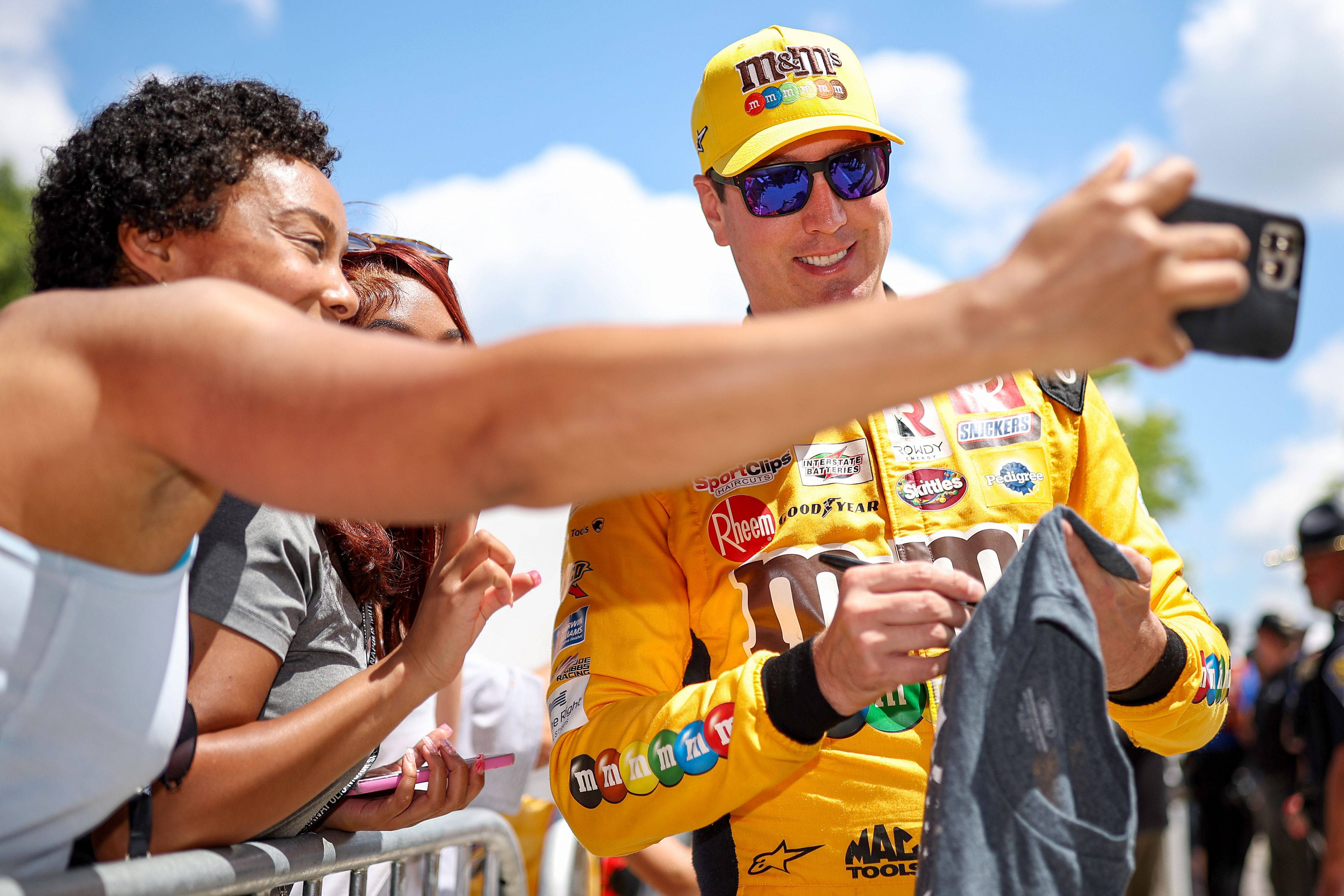 Kyle Busch, NASCAR driver, bright yellow M&M's racing suit, 4K Desktop Wallpaper