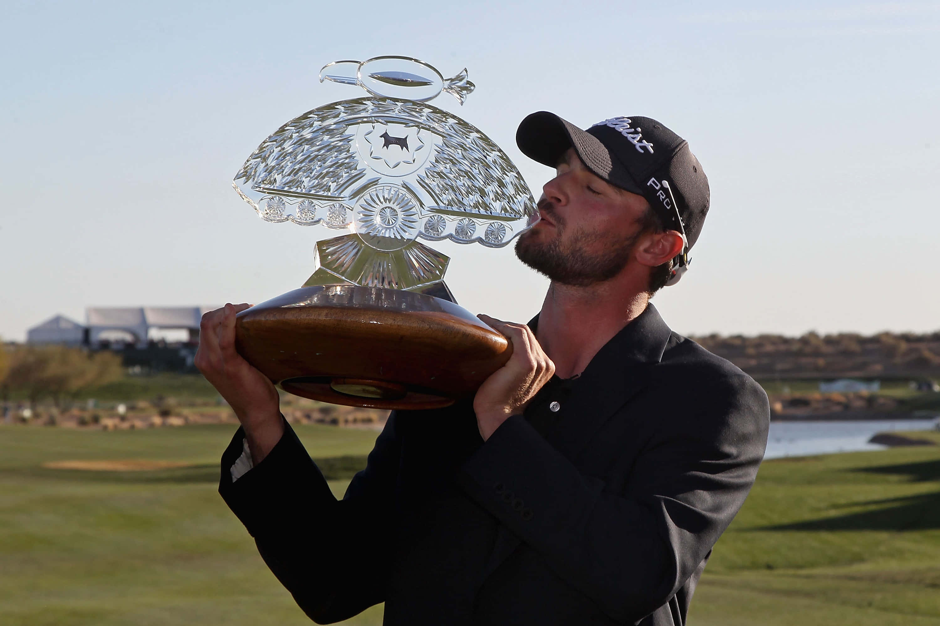 Kyle Stanley, golf trophy, sunny golf course, 2K Desktop Wallpaper