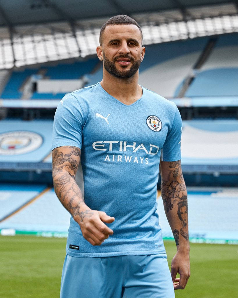 Kyle Walker, blue Manchester City jersey, stadium pitch, SD Phone Wallpaper