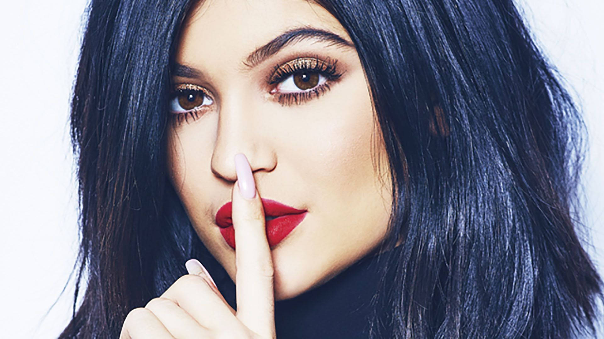 Kylie Jenner, red lipstick, dark hair, Full HD Desktop Wallpaper