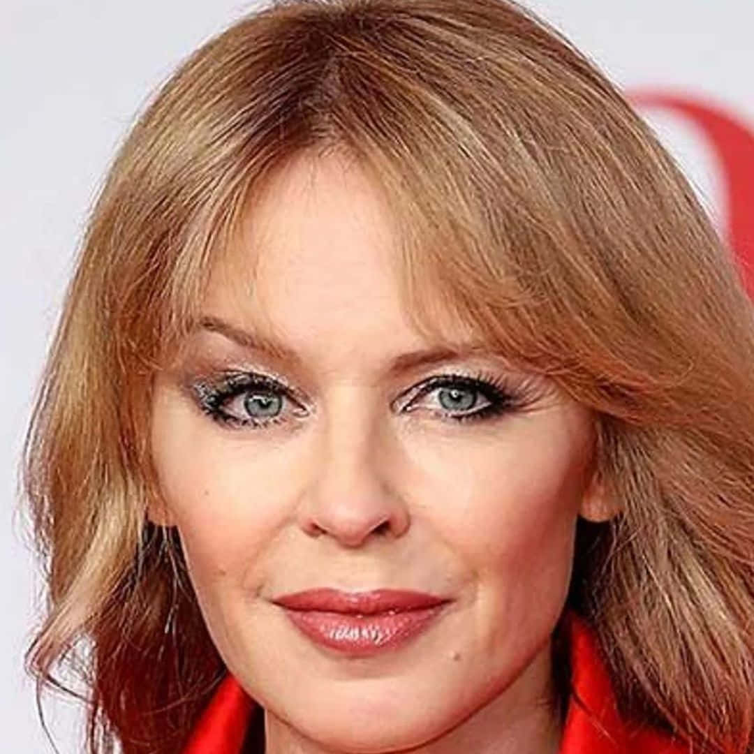 Kylie Minogue, red carpet look, blonde hair, SD Desktop Wallpaper