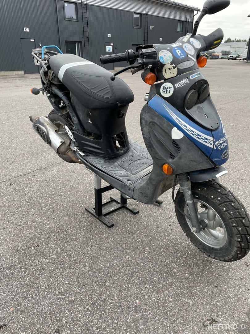 Kymco, scooter, blue and black, SD Phone Wallpaper