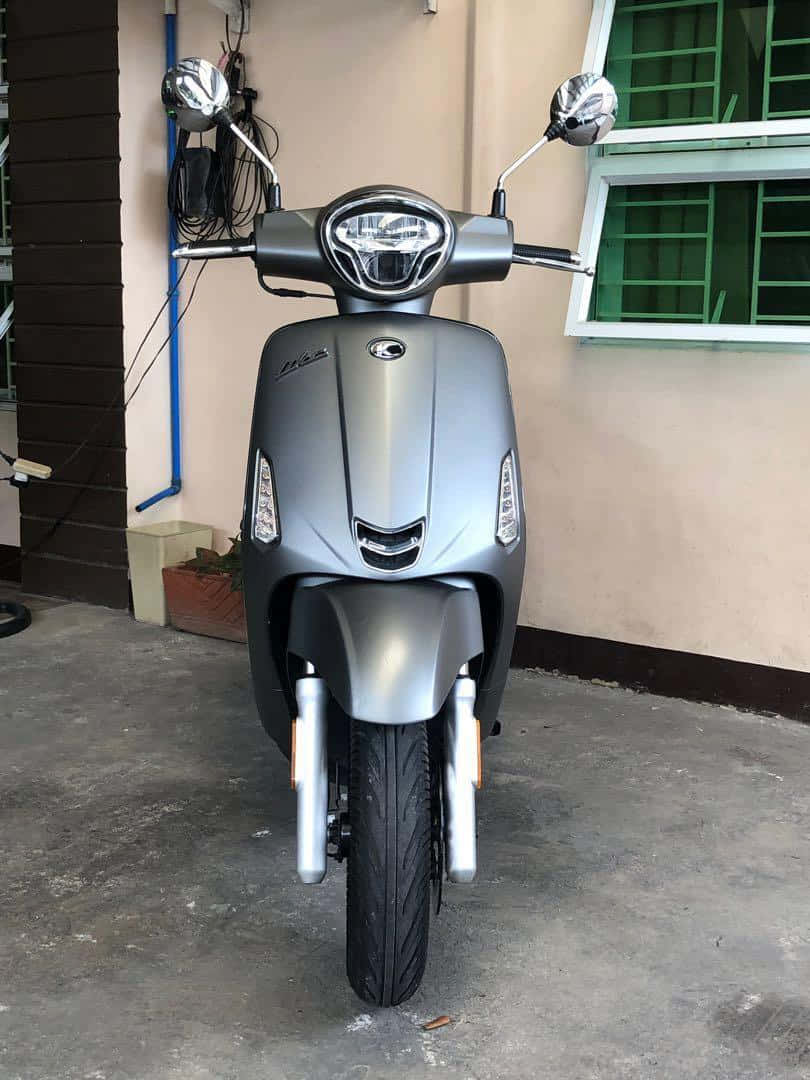 Kymco, sleek silver scooter, chrome mirrors, SD Phone Wallpaper
