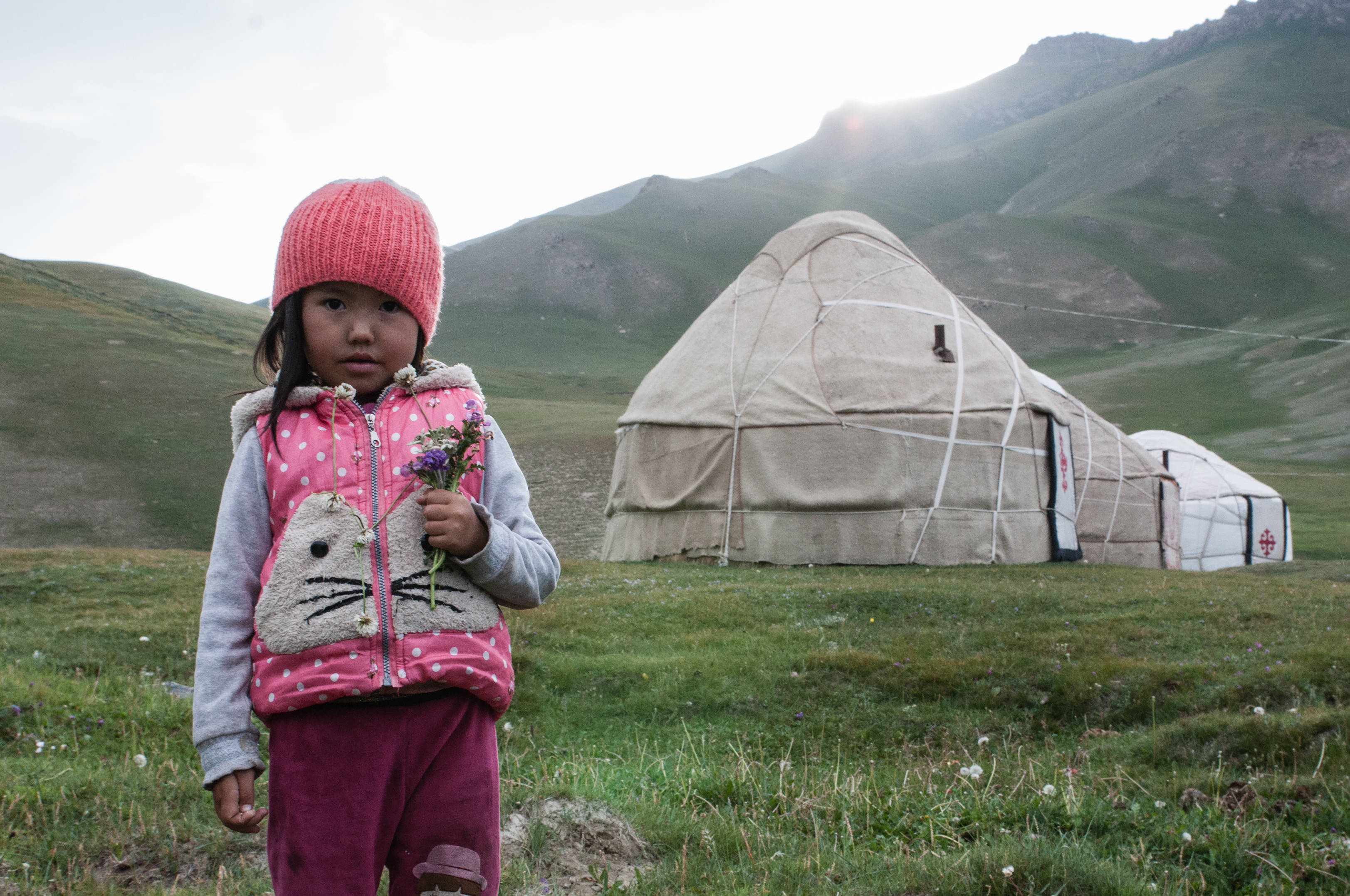 Kyrgyzstan, little girl, pink hat, 2K Desktop Wallpaper