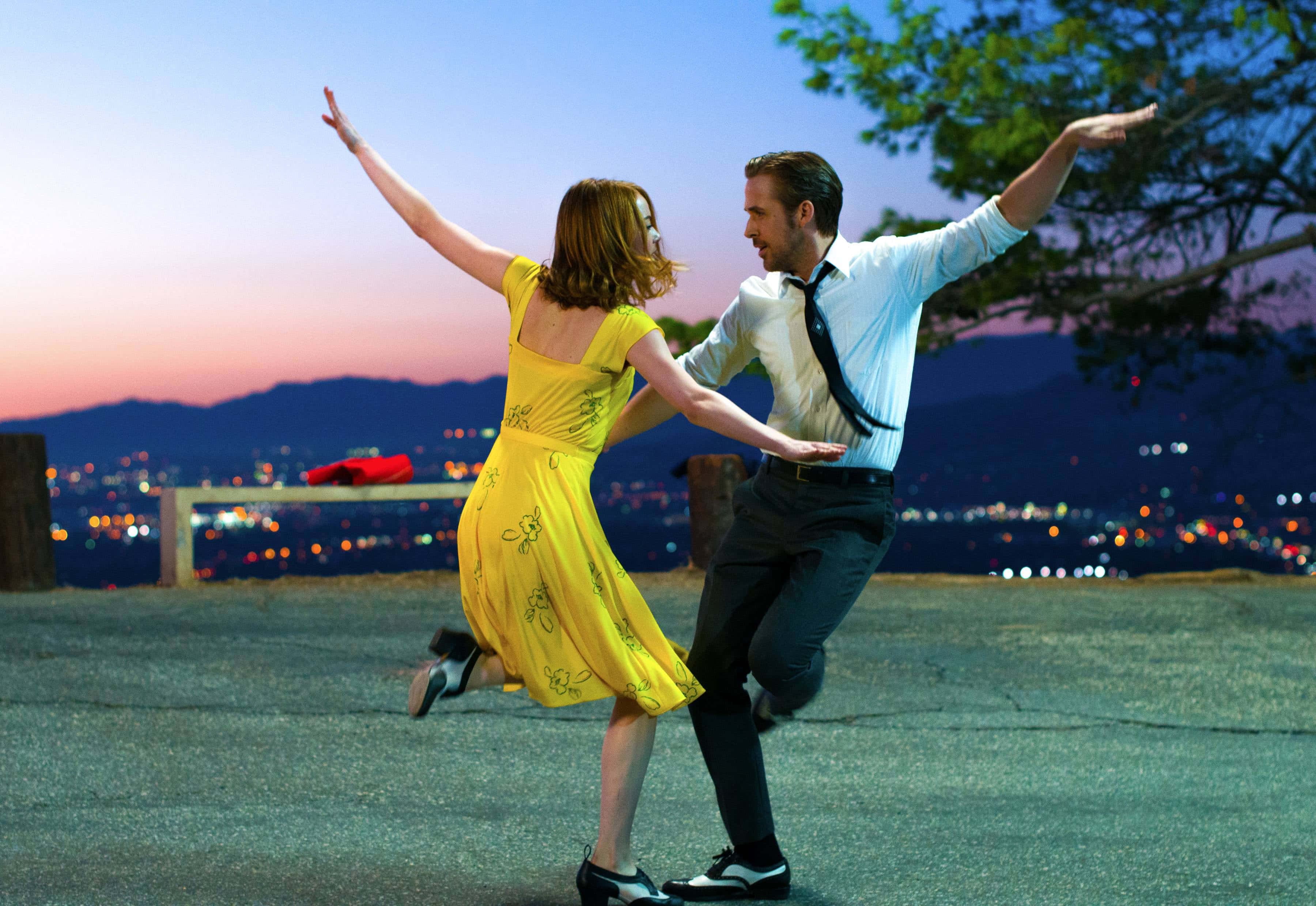 La La Land, dusk, hilltop, 2K Desktop Wallpaper
