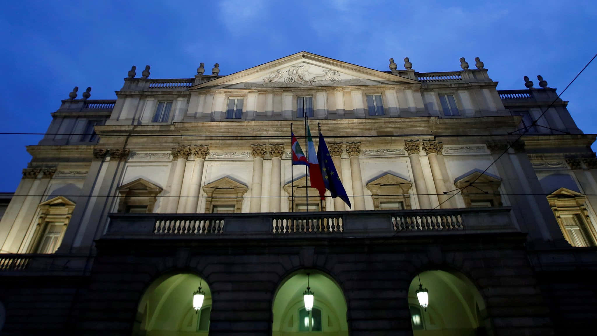 La Scala Opera House, neoclassical building, dusk, Full HD Desktop Wallpaper