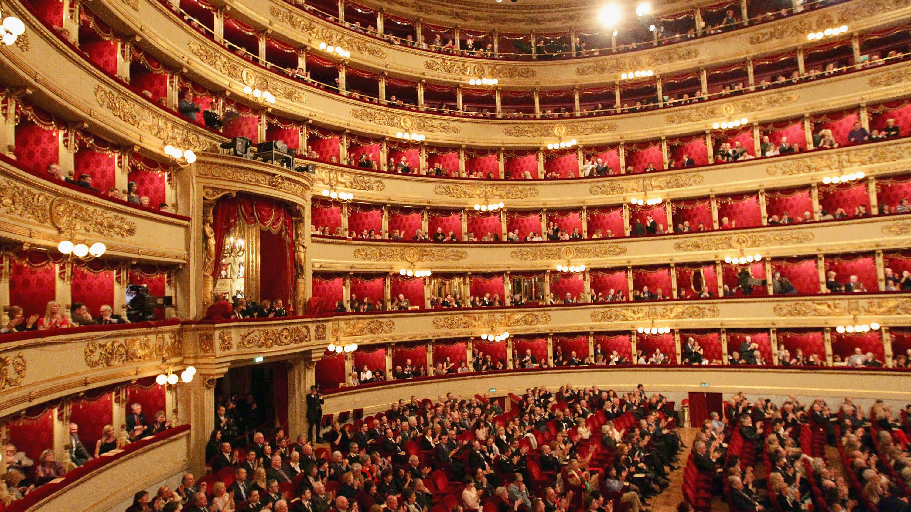 La Scala Opera House, red velvet seats, ornate gold balconies, 2K Desktop Wallpaper
