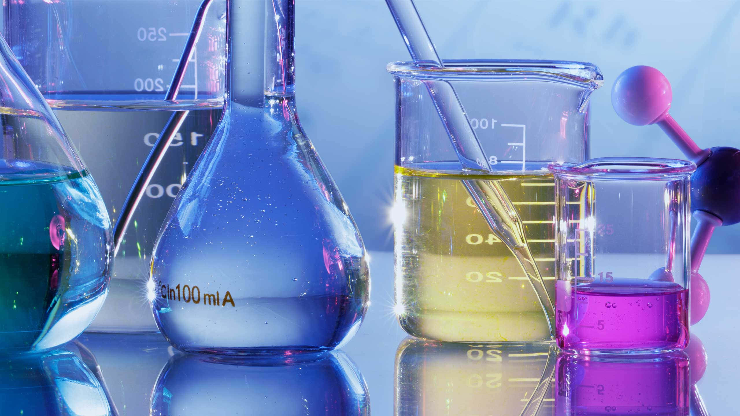 laboratory, glowing flask, beakers, 2K Desktop Wallpaper