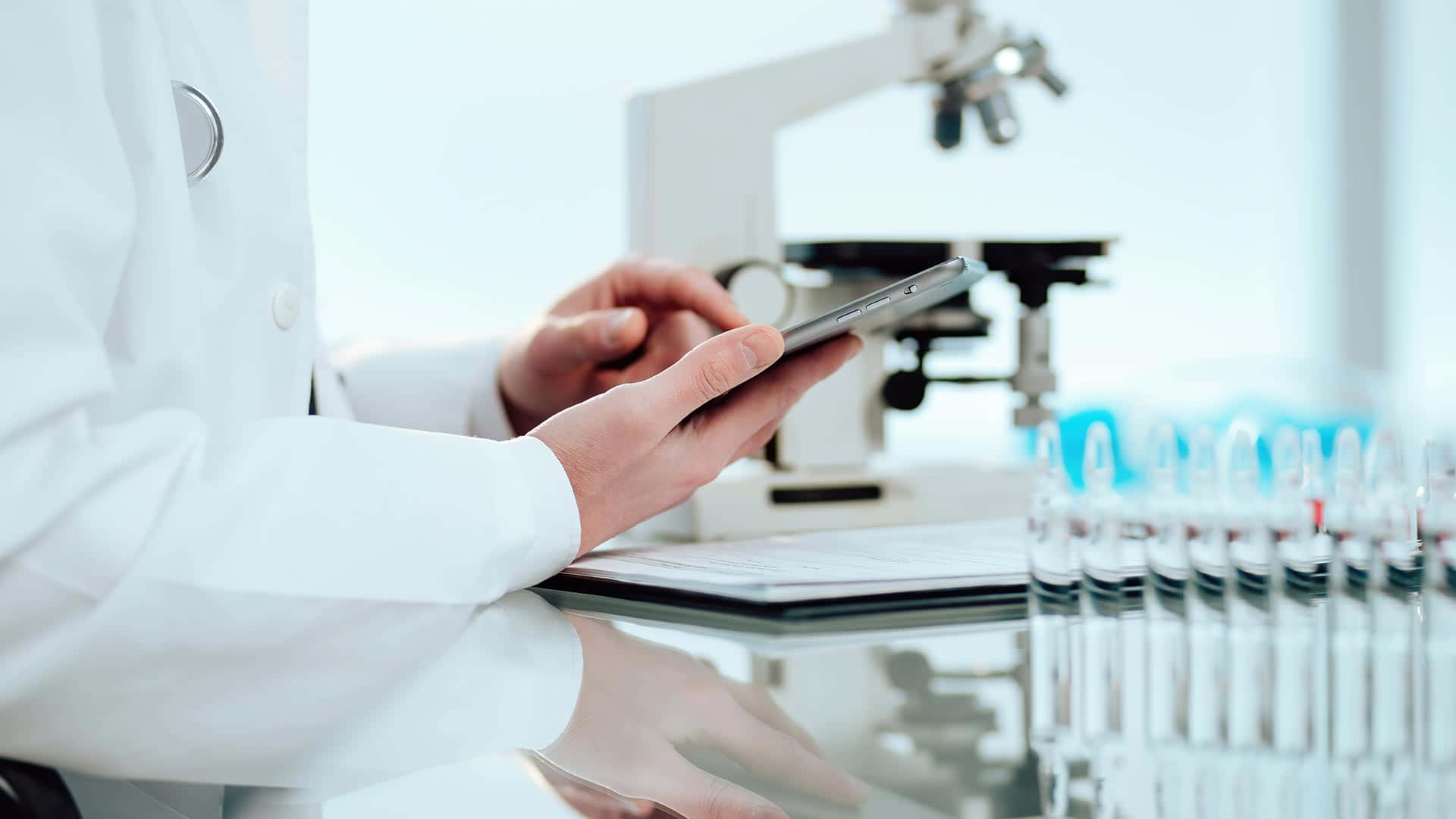 laboratory, white lab coat, tablet, Full HD Desktop Wallpaper