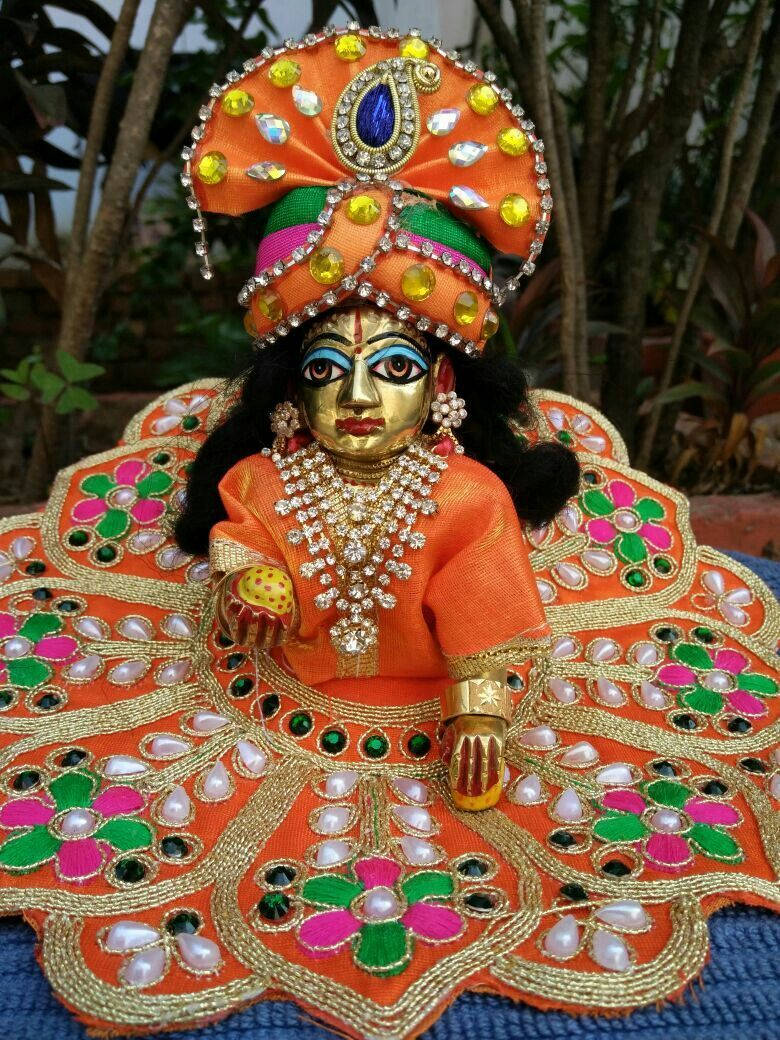 Laddu Gopal, orange attire, golden face, SD Phone Wallpaper
