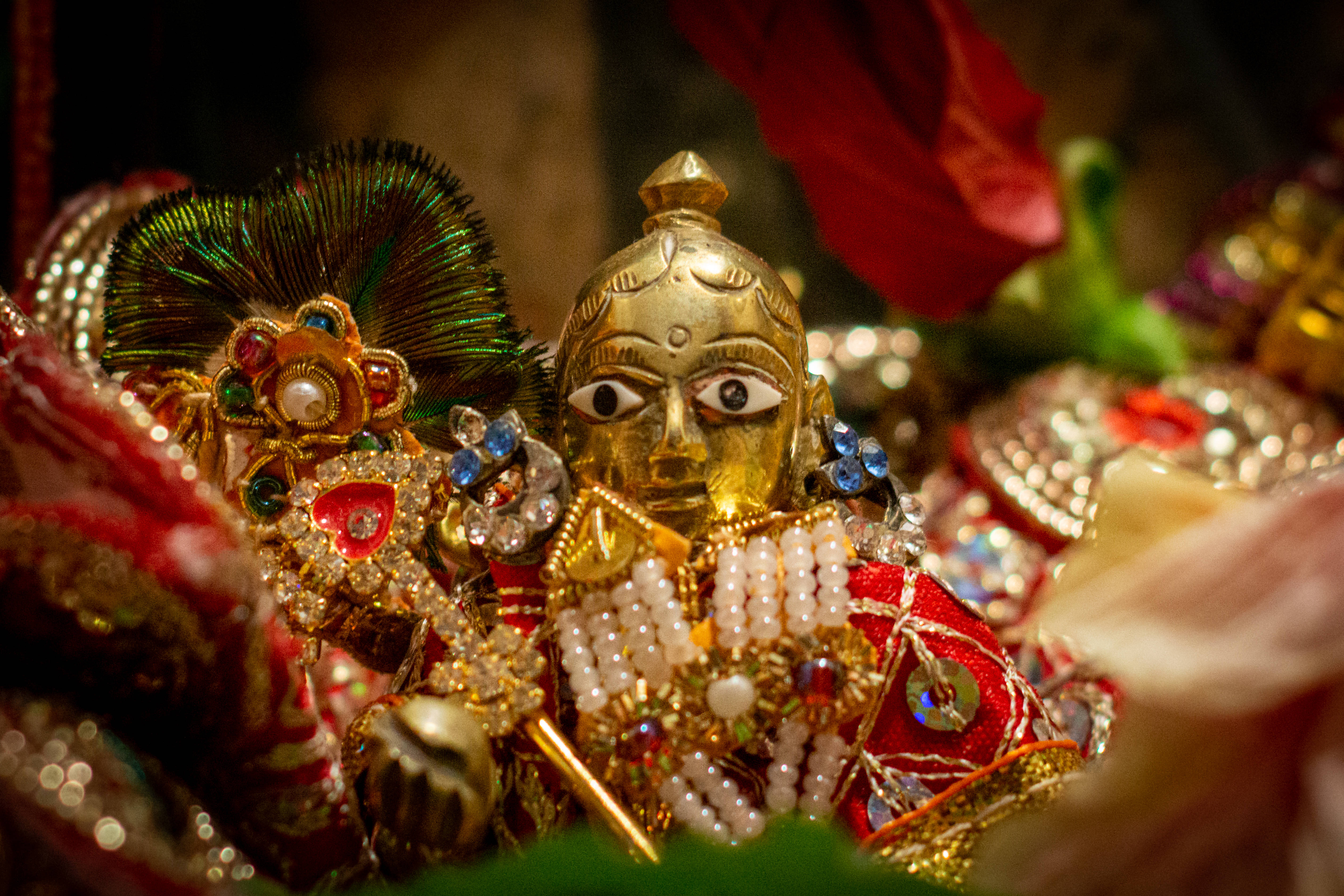 Laddu Gopal, golden deity statue, jewels, 5K Desktop Wallpaper