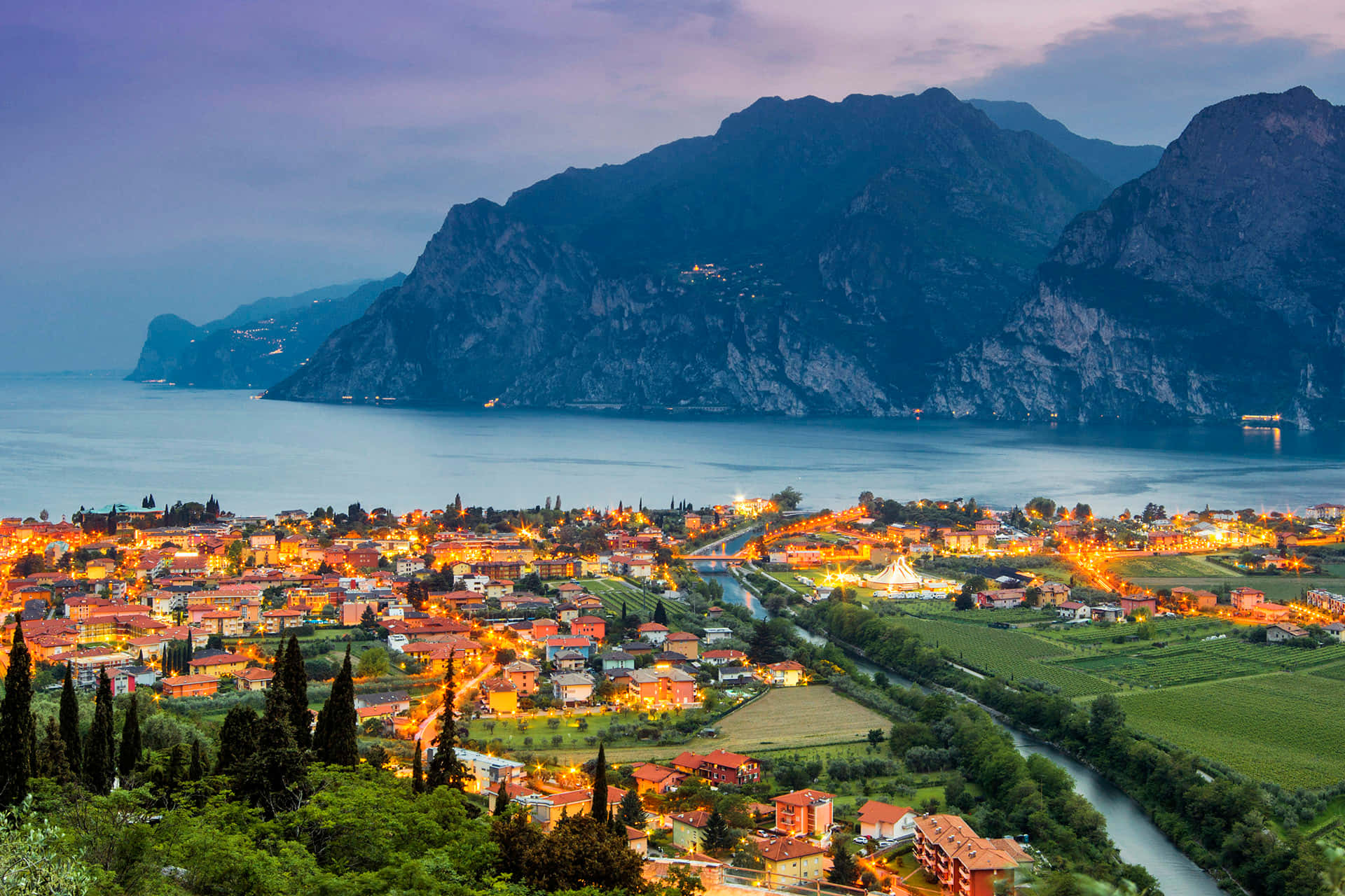 Lago Di Garda, sunset sky, lakeside town, Full HD Desktop Wallpaper