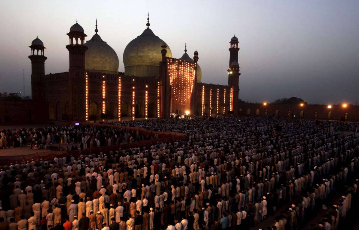Lahore, grand mosque, golden lights, SD Desktop Wallpaper
