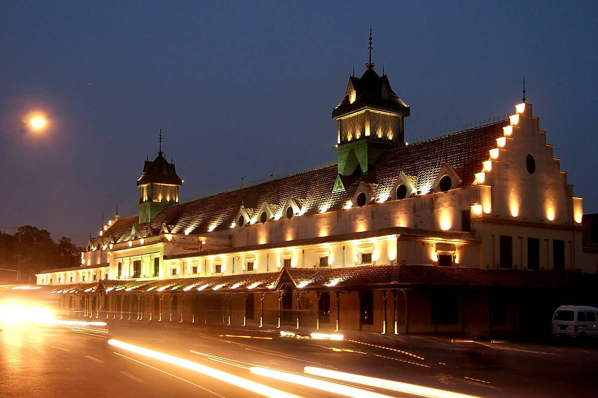 Lahore, twilight sky, illuminated turrets, SD Desktop Wallpaper