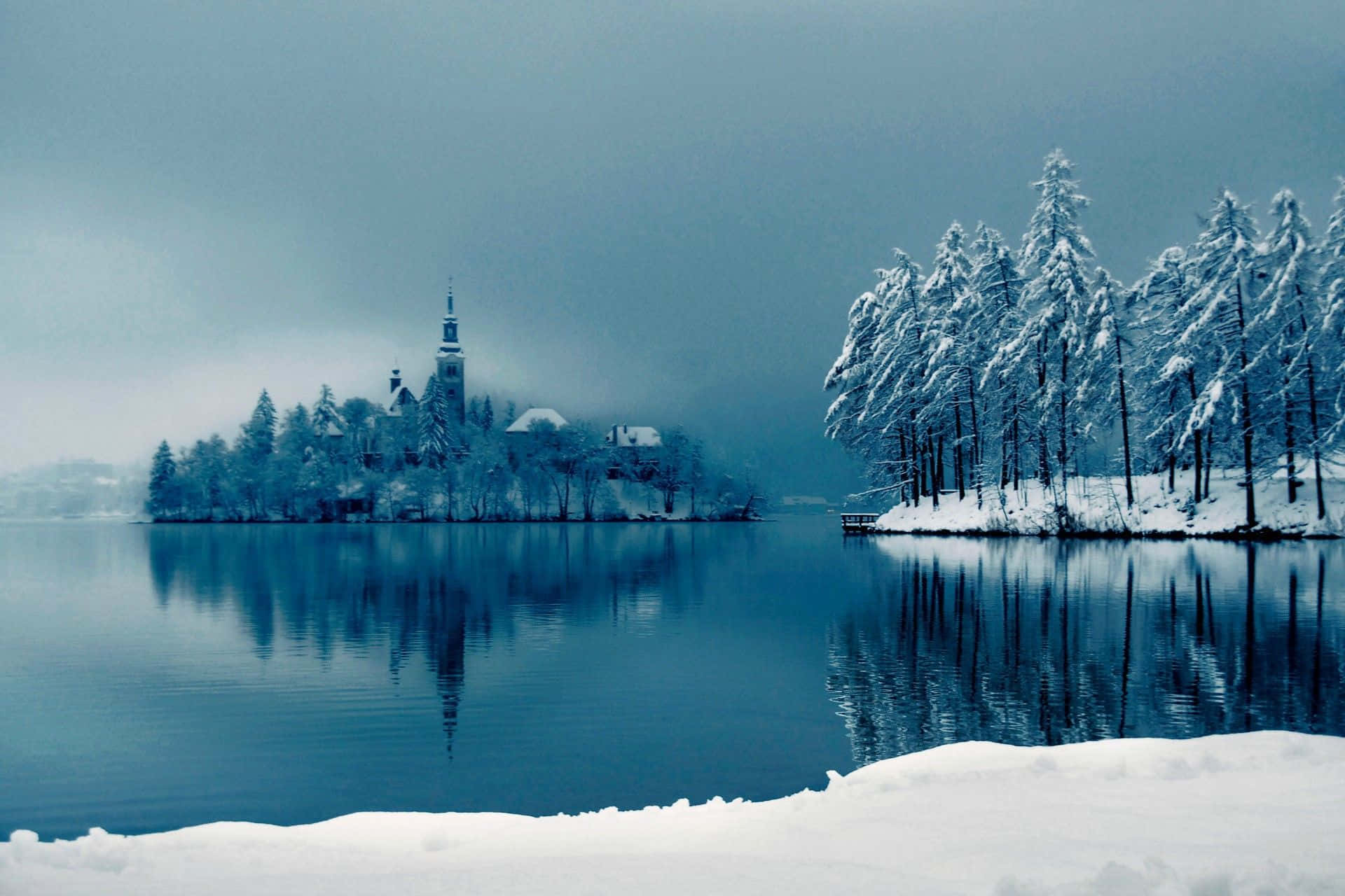 Lake Bled, snow-covered island church, pine trees, Full HD Desktop Wallpaper