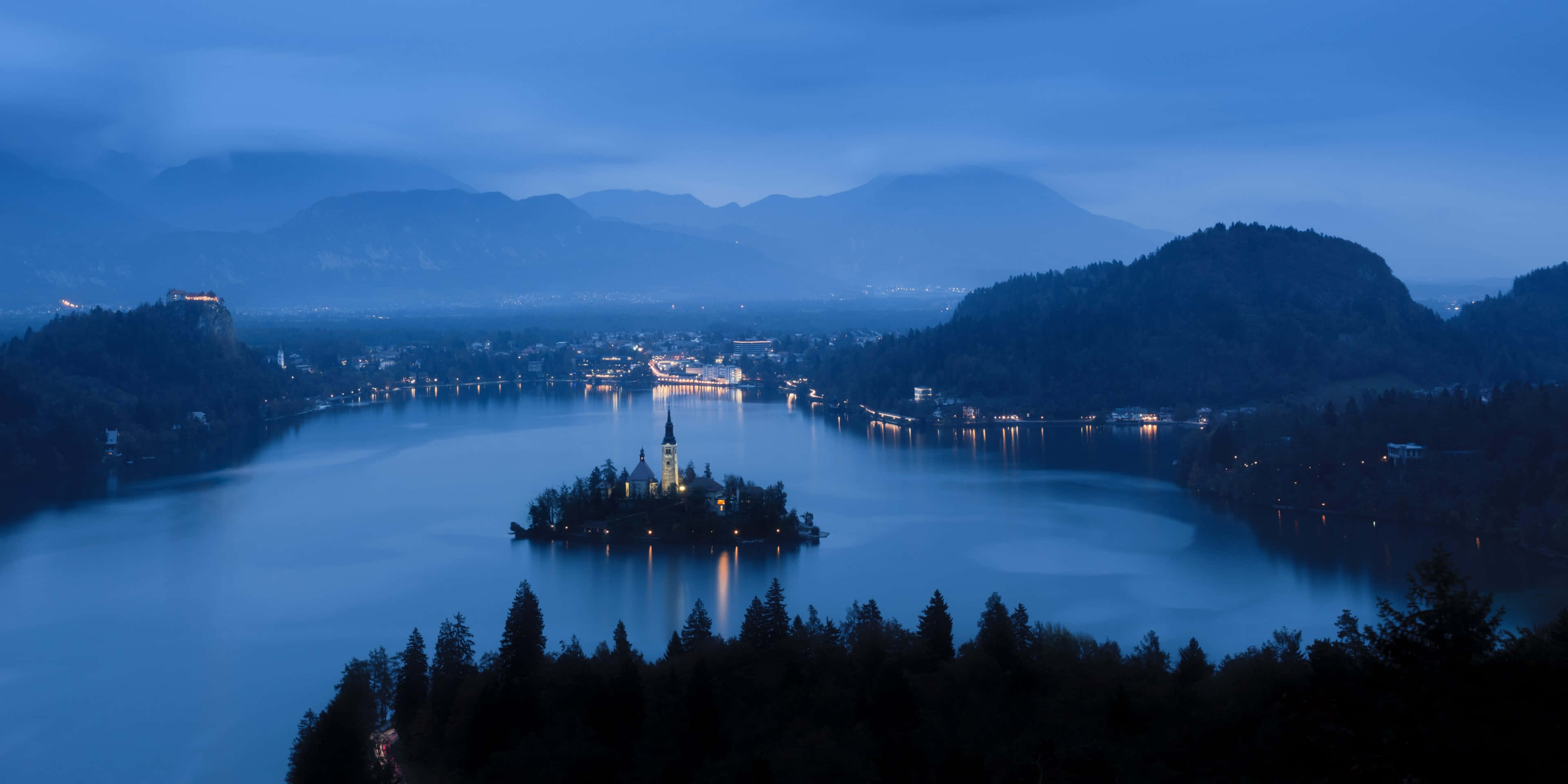 Lake Bled, island church, misty mountains, 4K Desktop Wallpaper