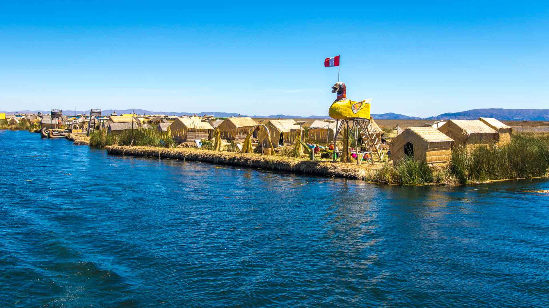 indigenous communities of Lake Titicaca, floating island village, thatched huts, Full HD Desktop Wallpaper