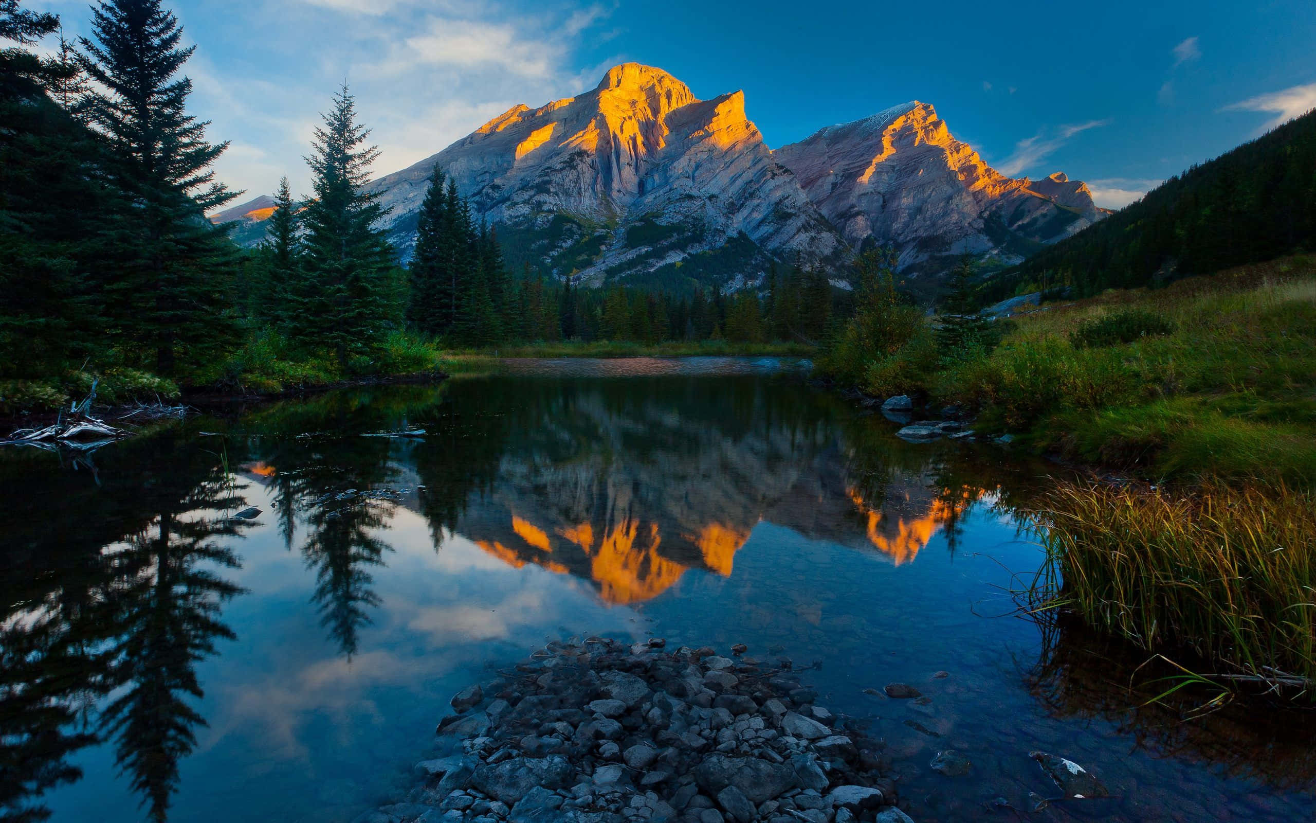 mountain range, alpine lake, evergreen trees, 2K Desktop Wallpaper