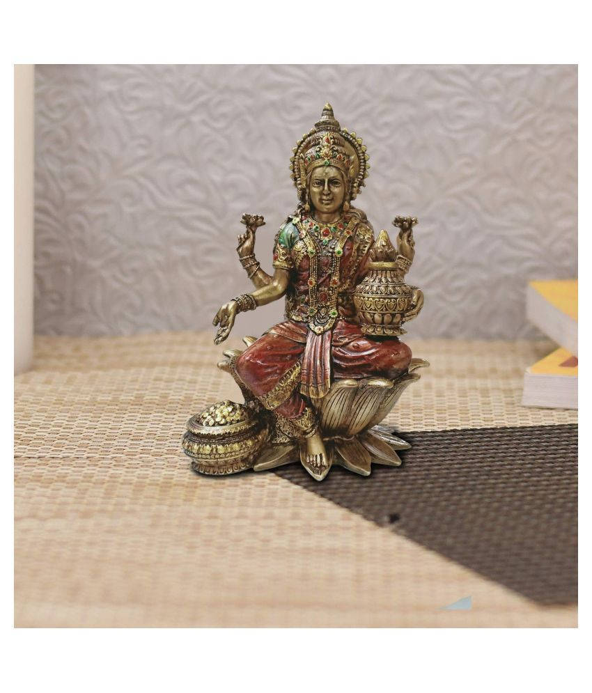 Lakshmi Devi, red and gold attire, woven mat, SD Phone Wallpaper