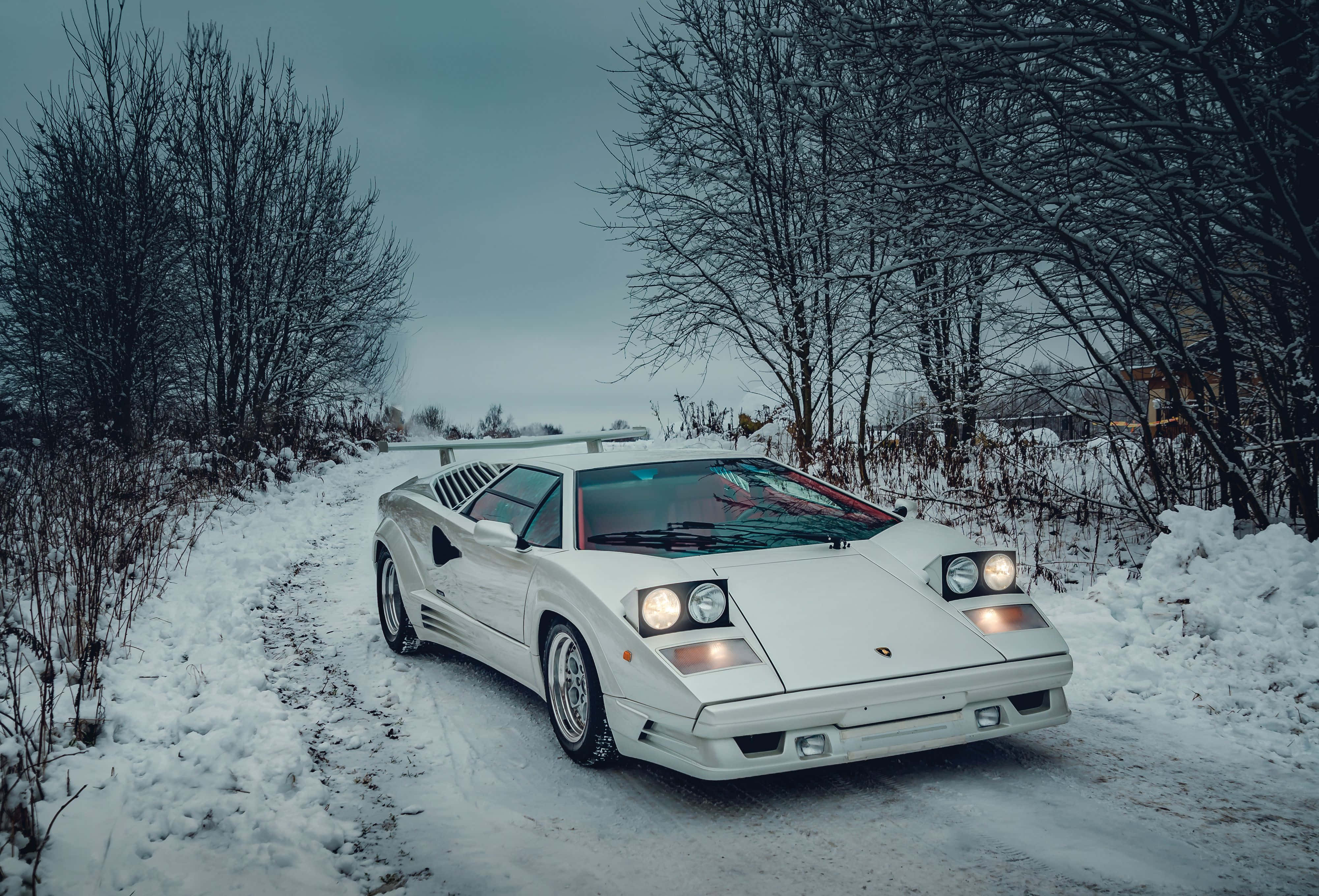 Lamborghini Countach, white, overcast skies, 4K Desktop Wallpaper