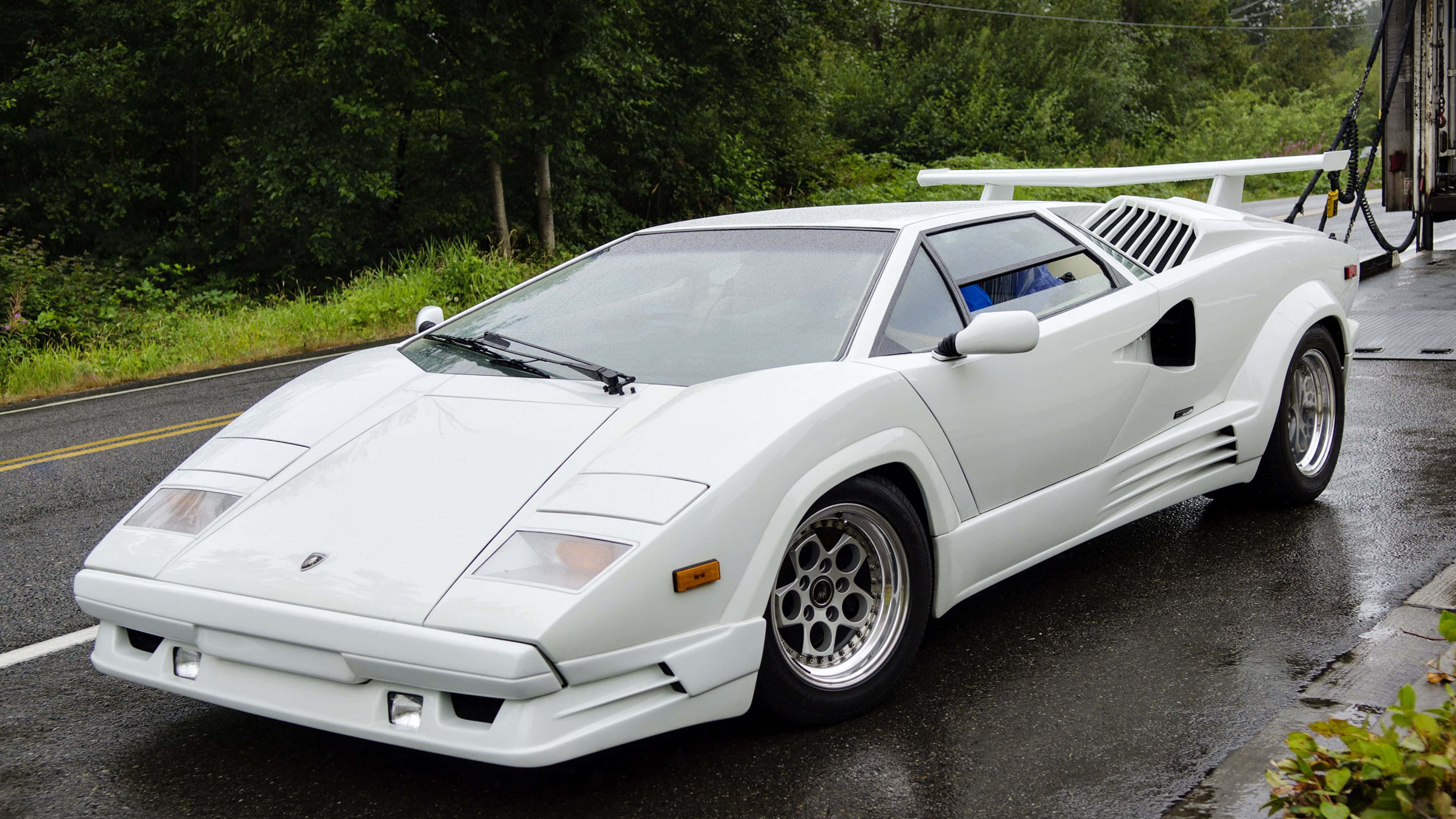 Lamborghini Countach, pristine white, wet roadside, 4K Desktop Wallpaper