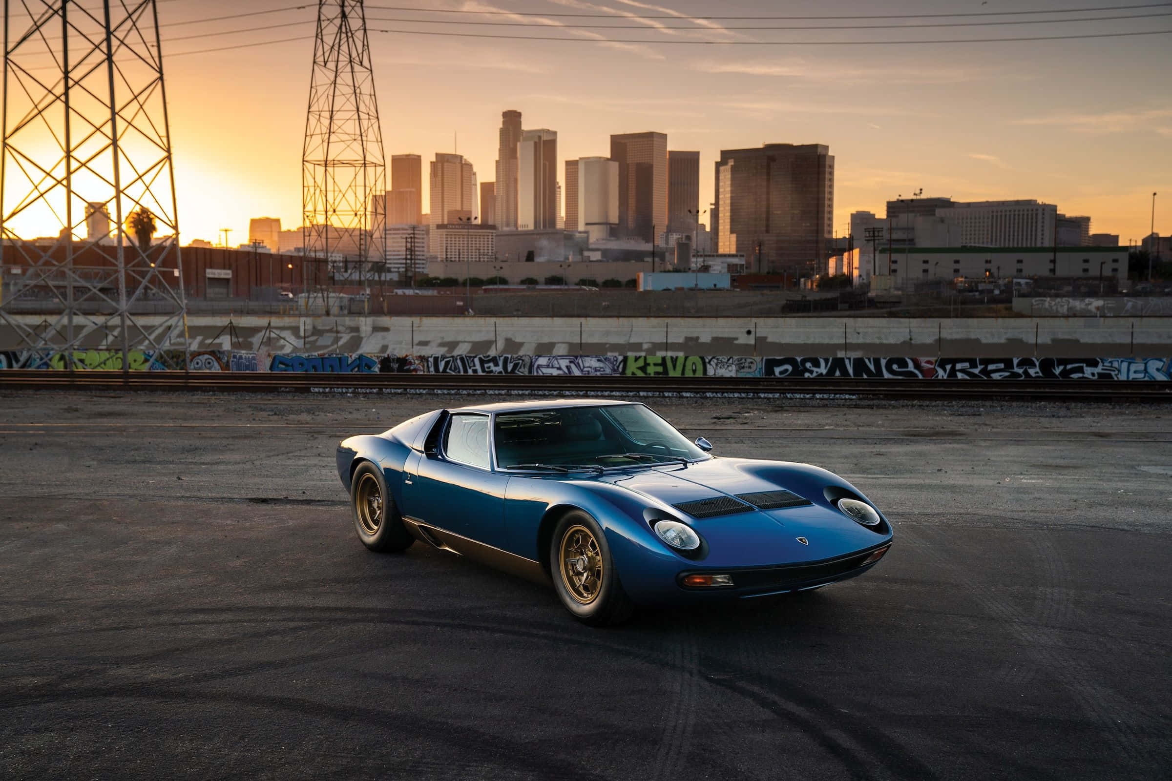 Lamborghini Miura, blue, asphalt lot, Full HD Desktop Wallpaper