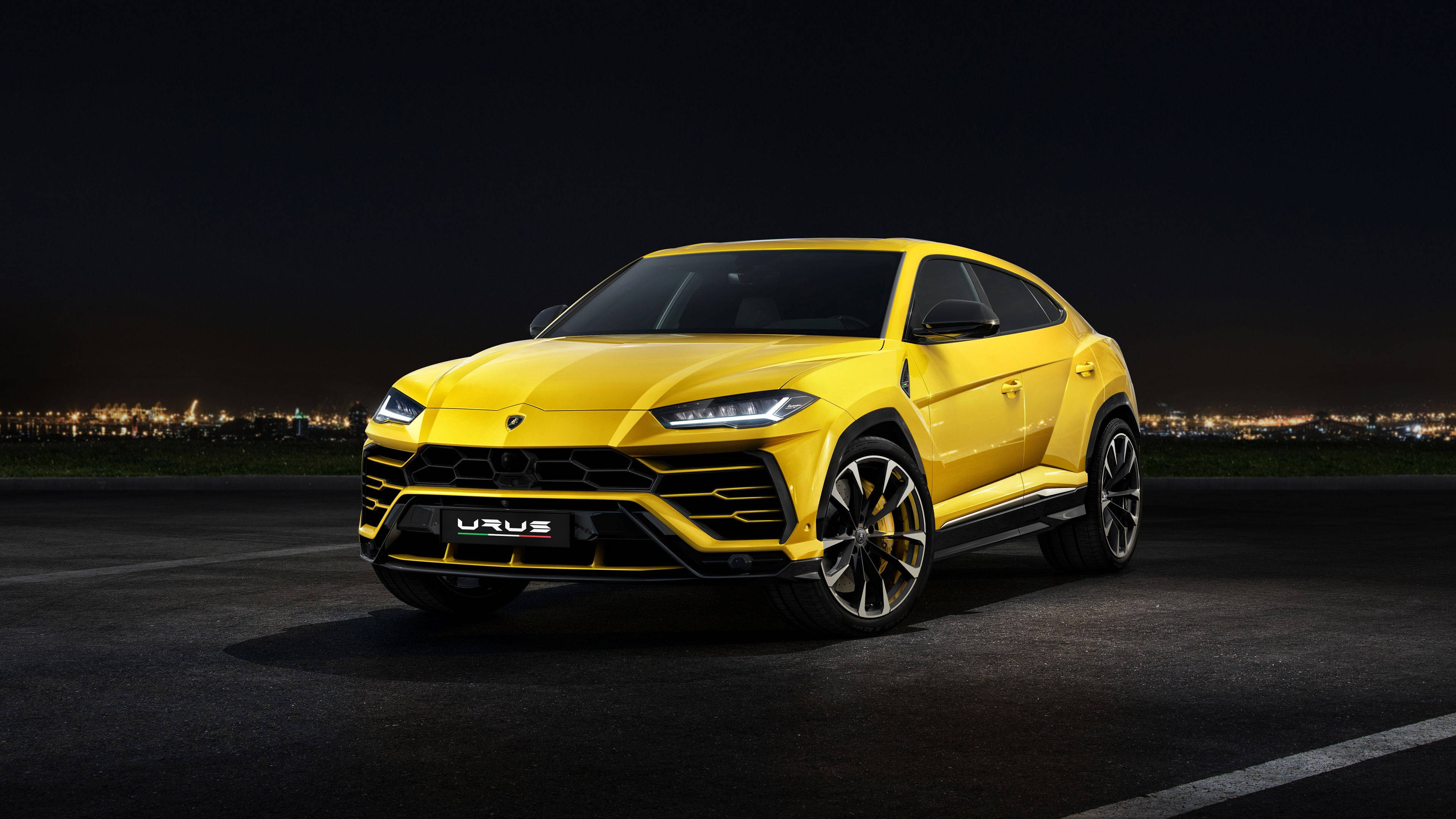 yellow Lamborghini Urus, night, cityscape, 4K Desktop Wallpaper