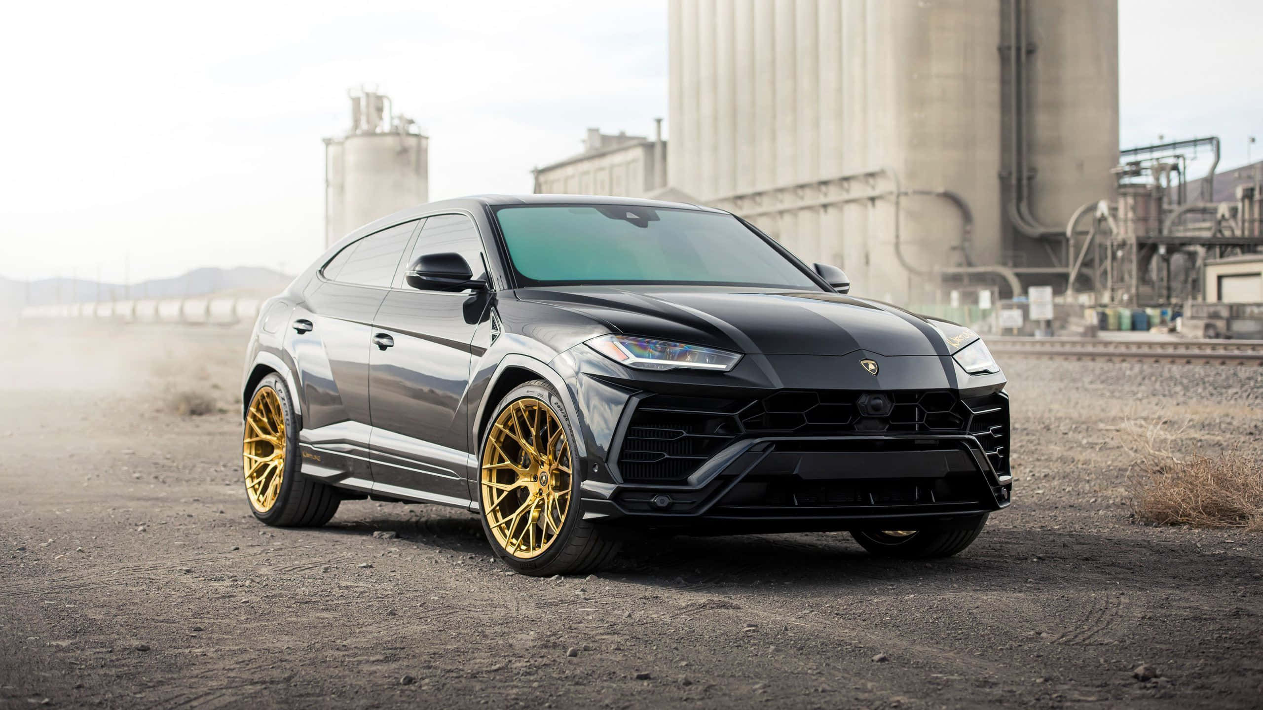 Lamborghini Urus, black, gold rims, 2K Desktop Wallpaper
