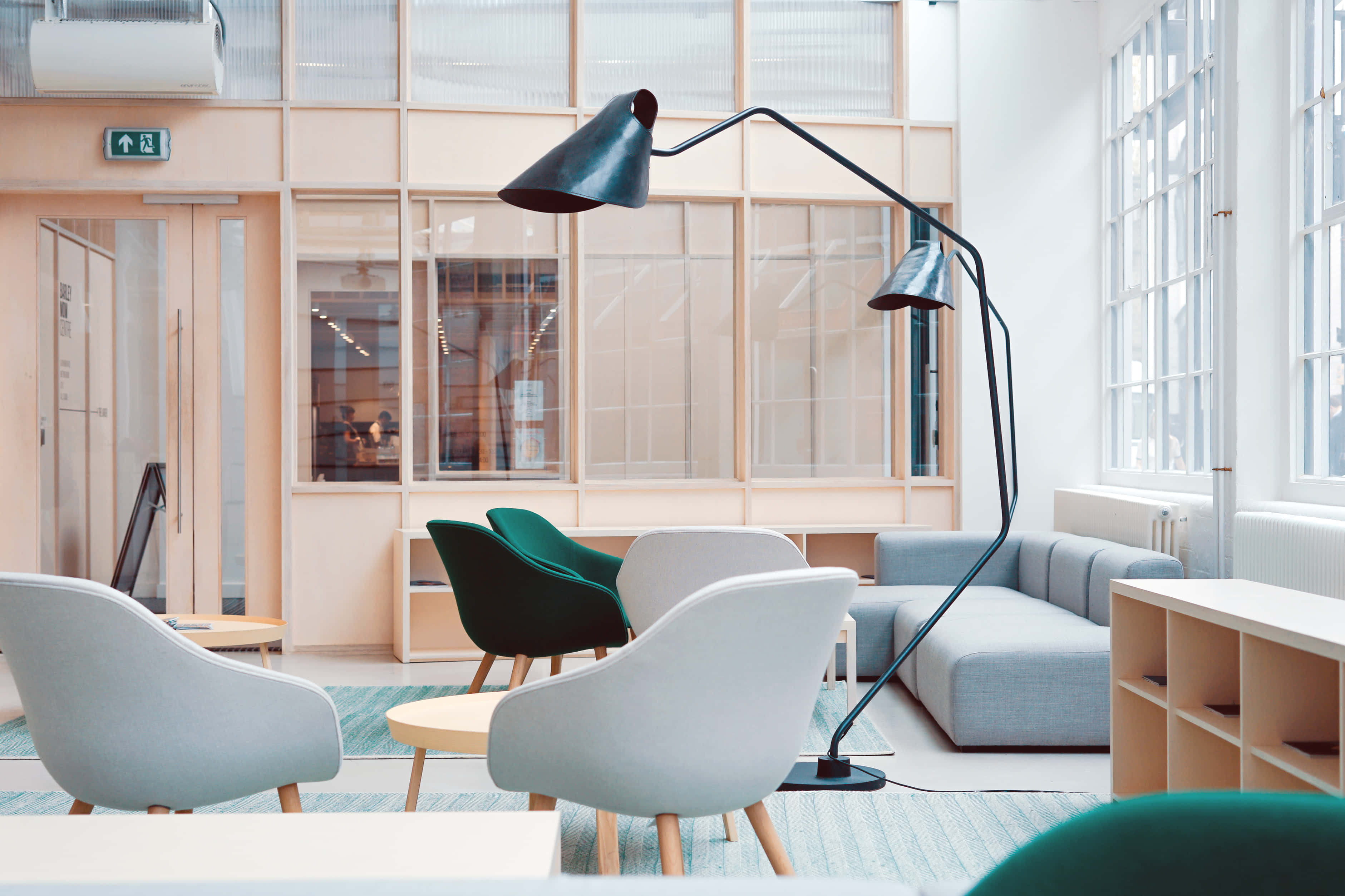 light gray chairs, green accent chairs, tall black floor lamp, 2K Desktop Wallpaper