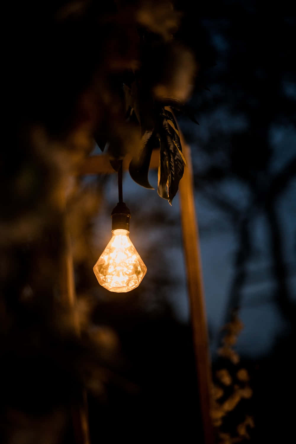 twilight, glowing lightbulb, vintage bulb, HD Phone Wallpaper