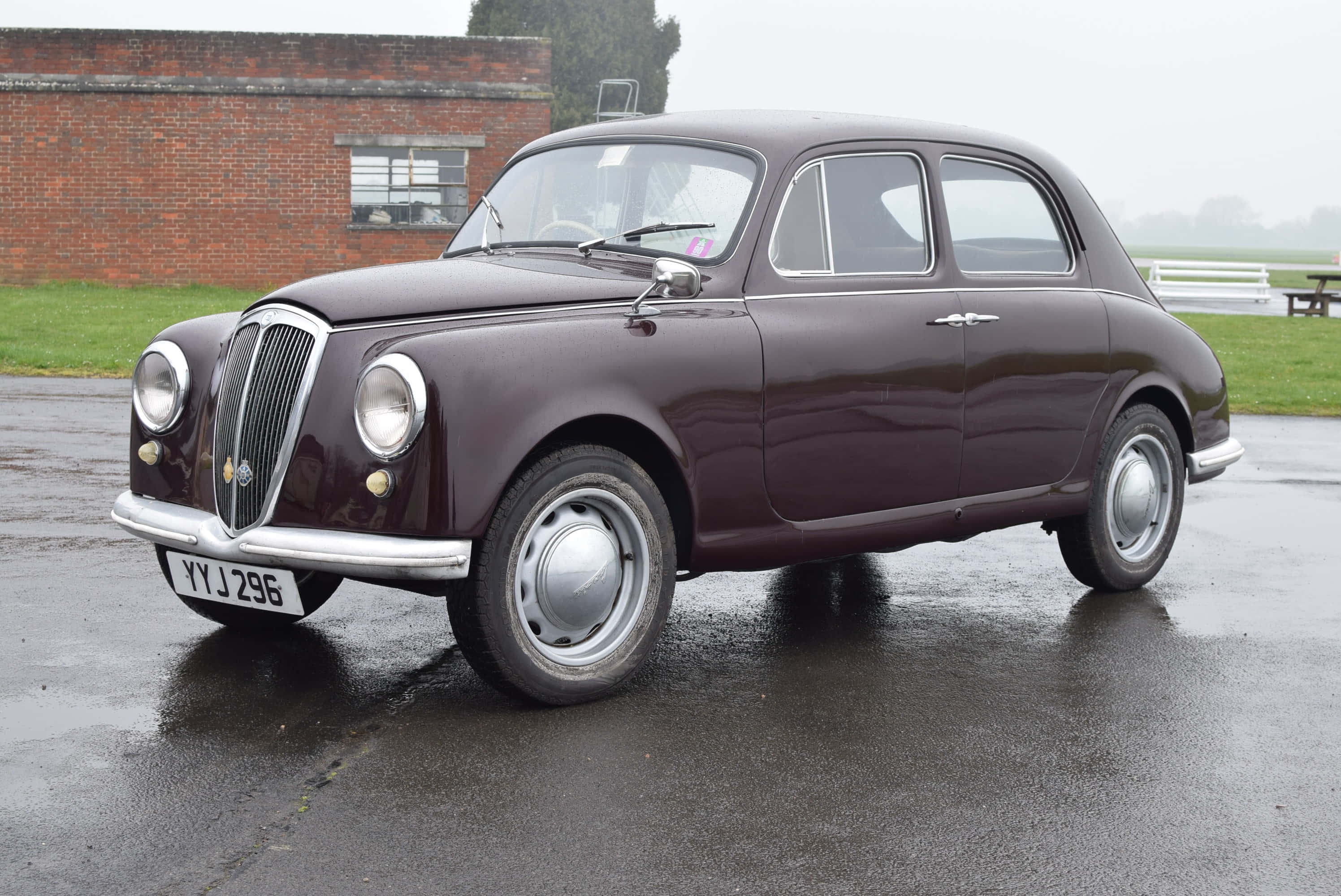Lancia Appia, sedan, glossy maroon, 2K Desktop Wallpaper