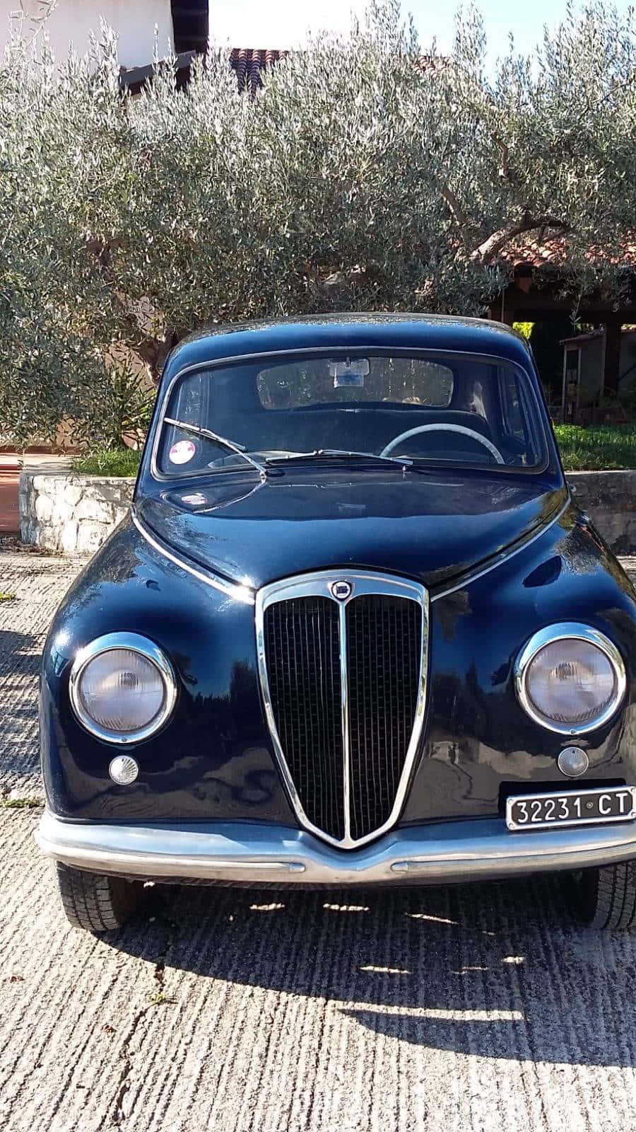 Lancia Aprilia, glossy black, chrome grille, HD Phone Wallpaper