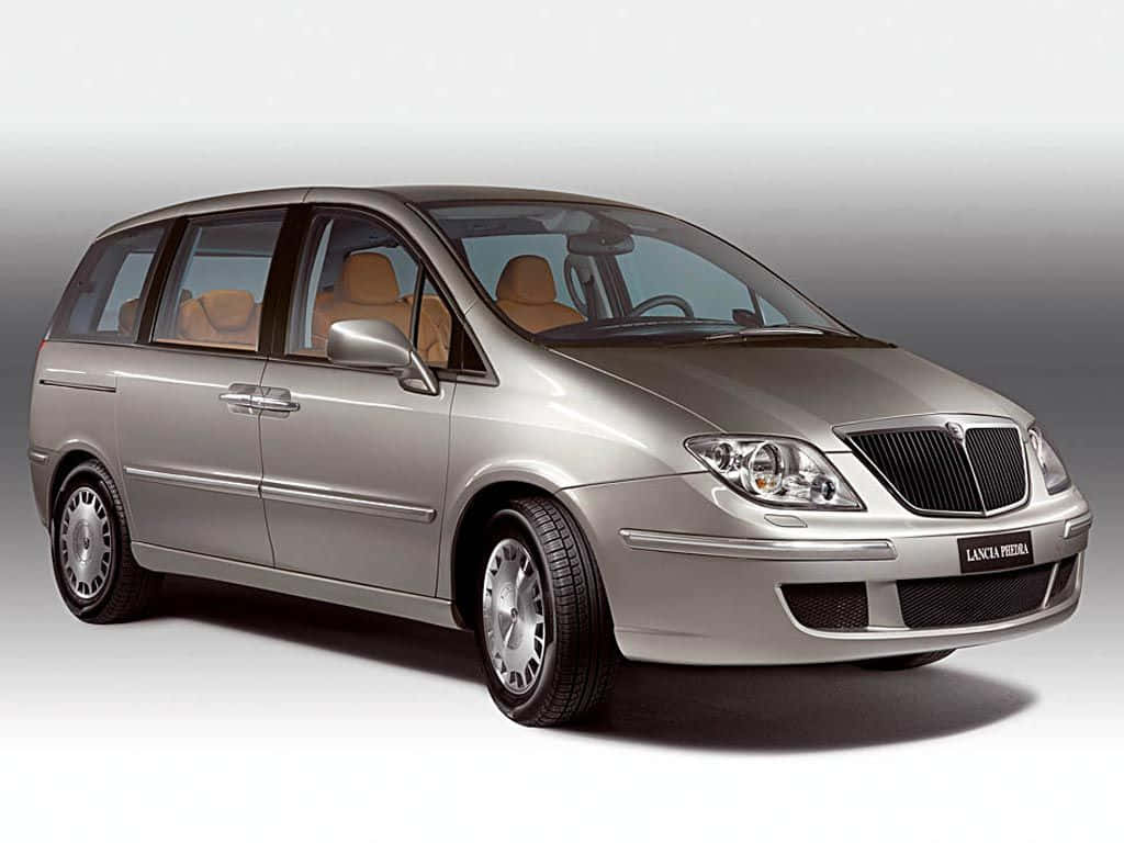Lancia Phedra, silver, tan leather seats, SD Desktop Wallpaper