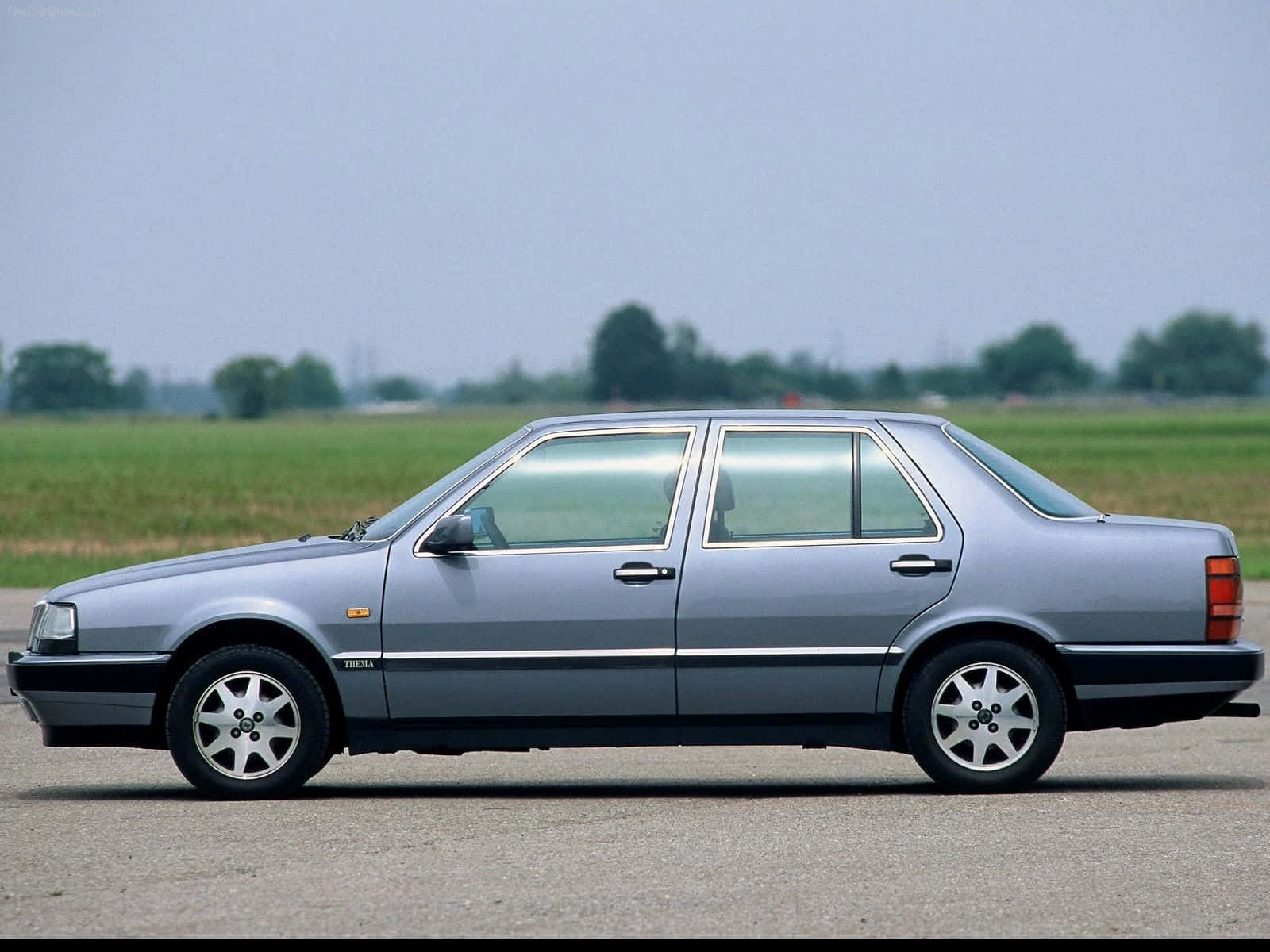 Lancia Thema, classic sedan, silver, HD Desktop Wallpaper